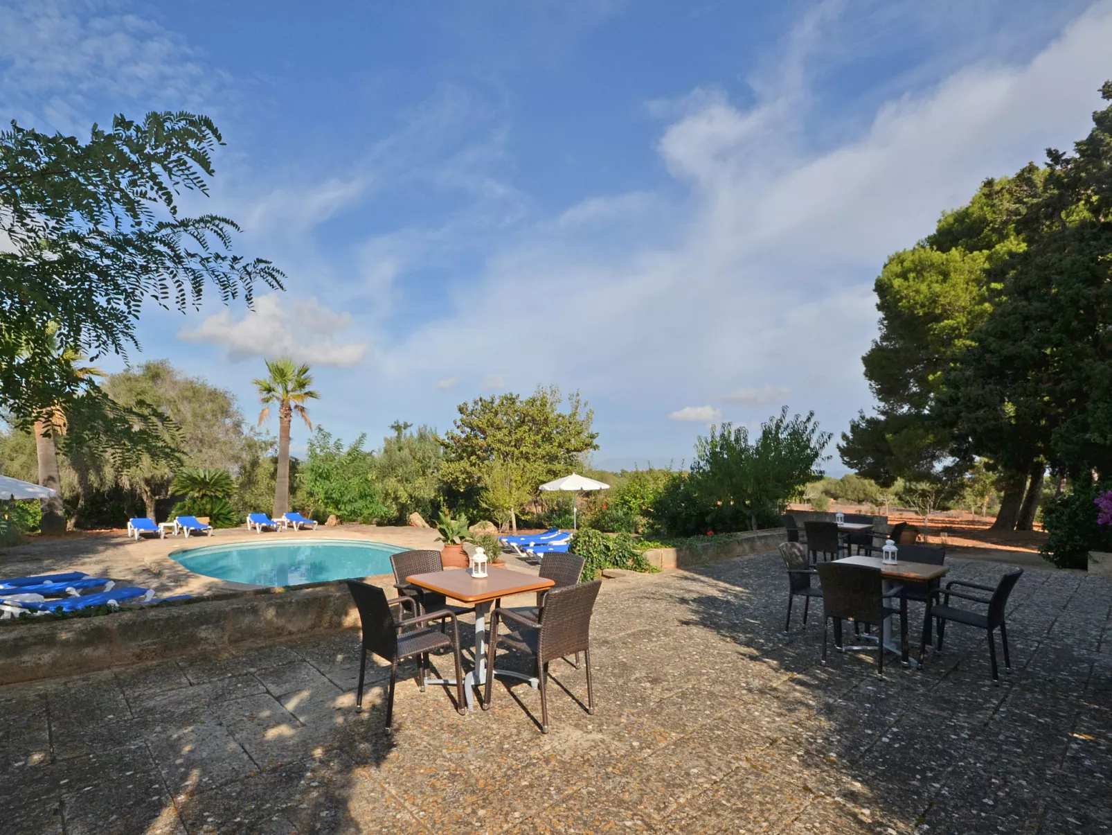 Son Granada - Draußen