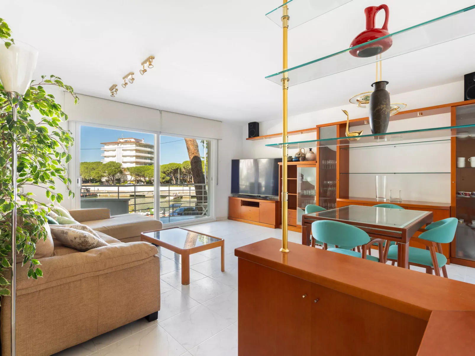 WELCS APARTAMENTO 170 PDA en el puerto - Dedans