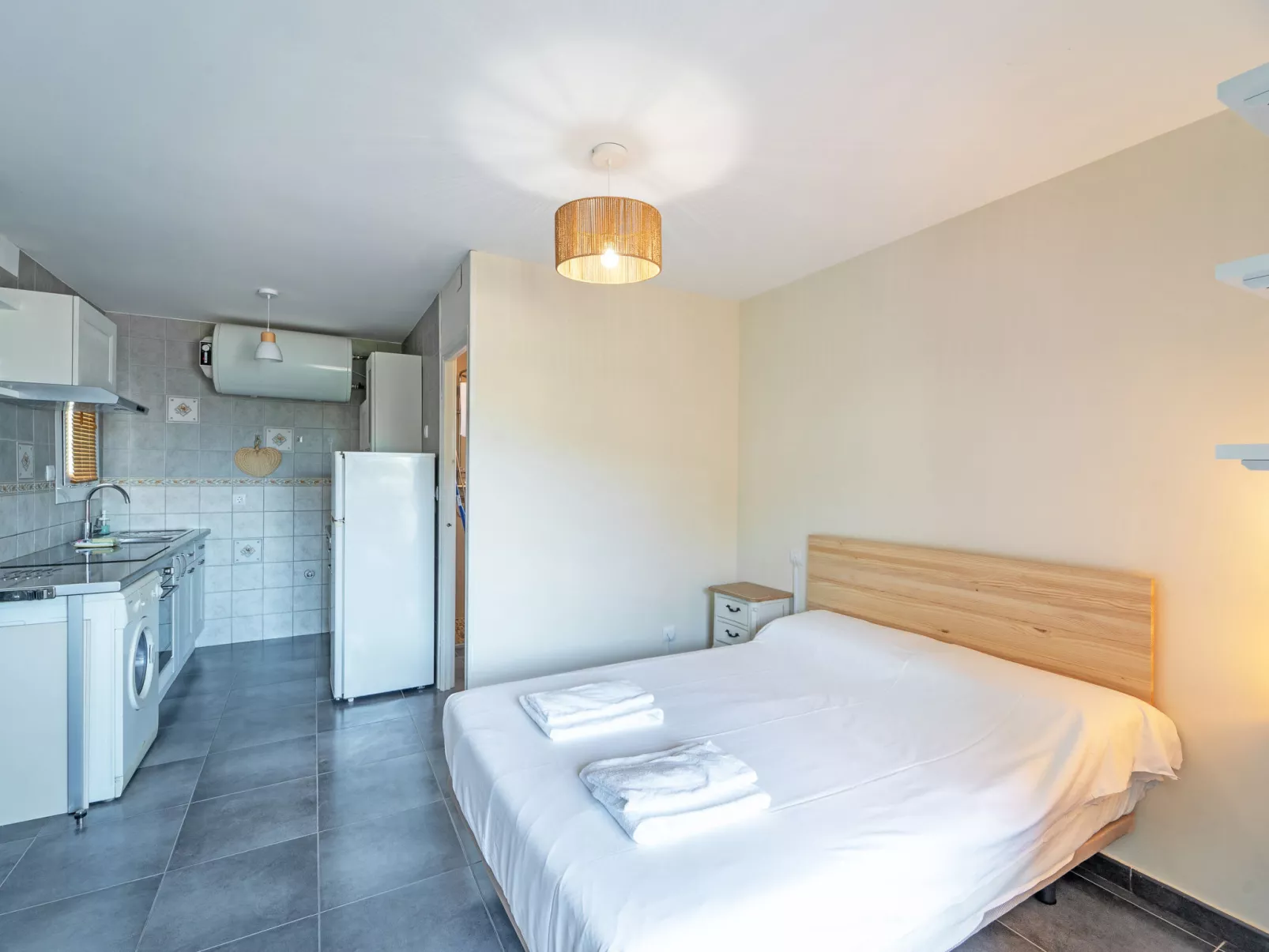 WELCS ESTUDIO 171 EMP con piscina comunitaria - Drinnen