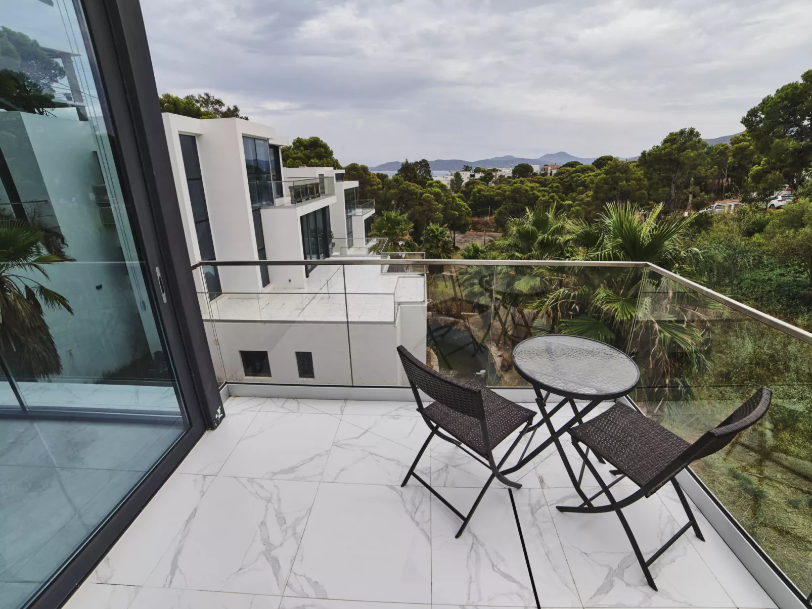 WELCS VILLA MODERNA 097 EMP con piscina - Draußen