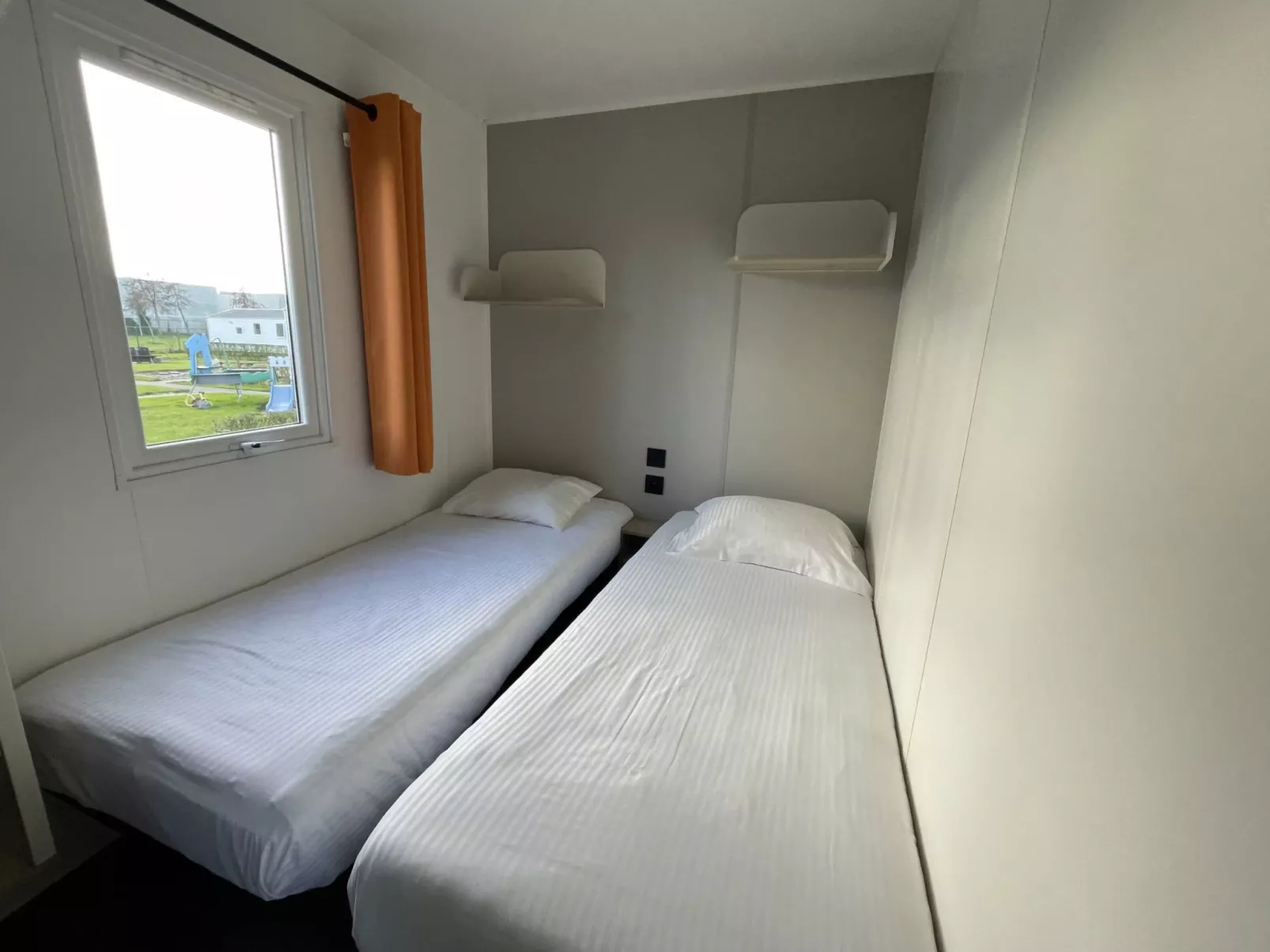 Vakantiepark Klein Strand - Comfort Chalet 6p - Drinnen