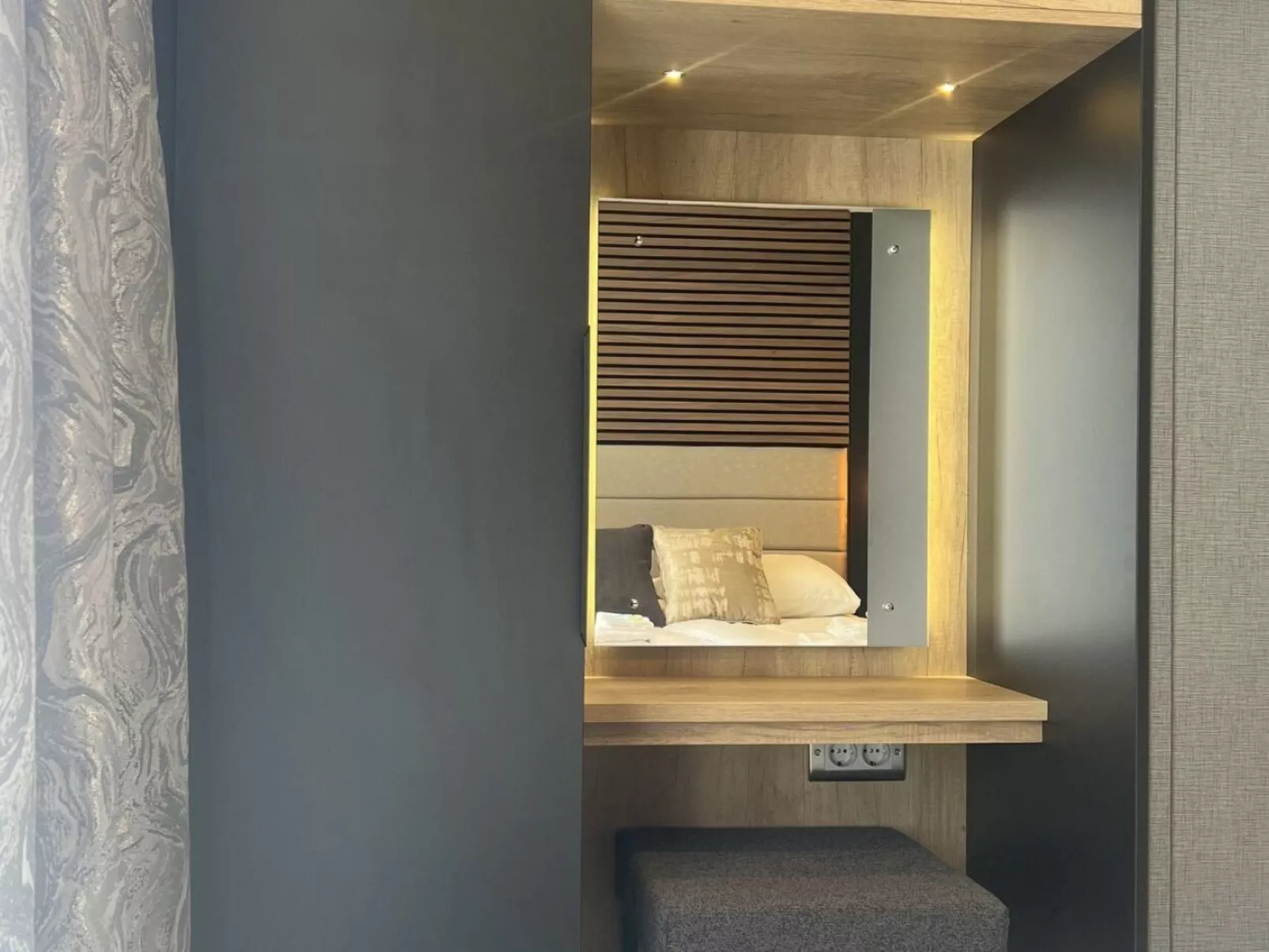 Vakantiepark de Zeeuwse Parel – Hotel Chalet - Drinnen