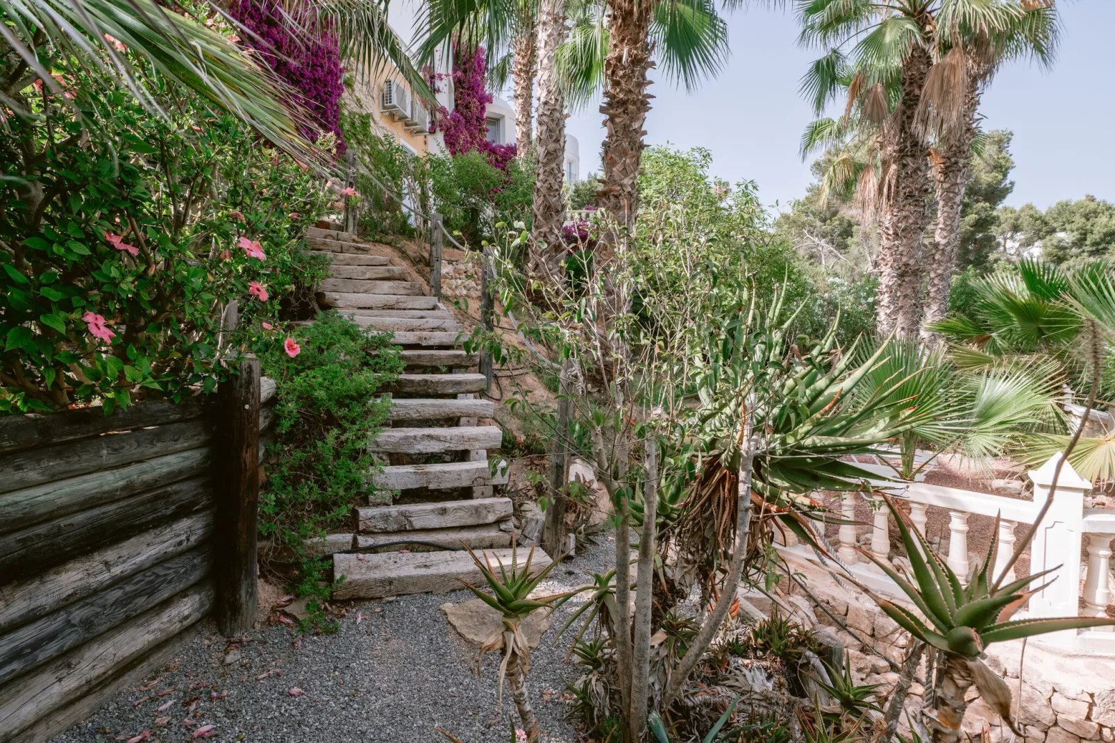 Monte Perdido-Gardens summer
