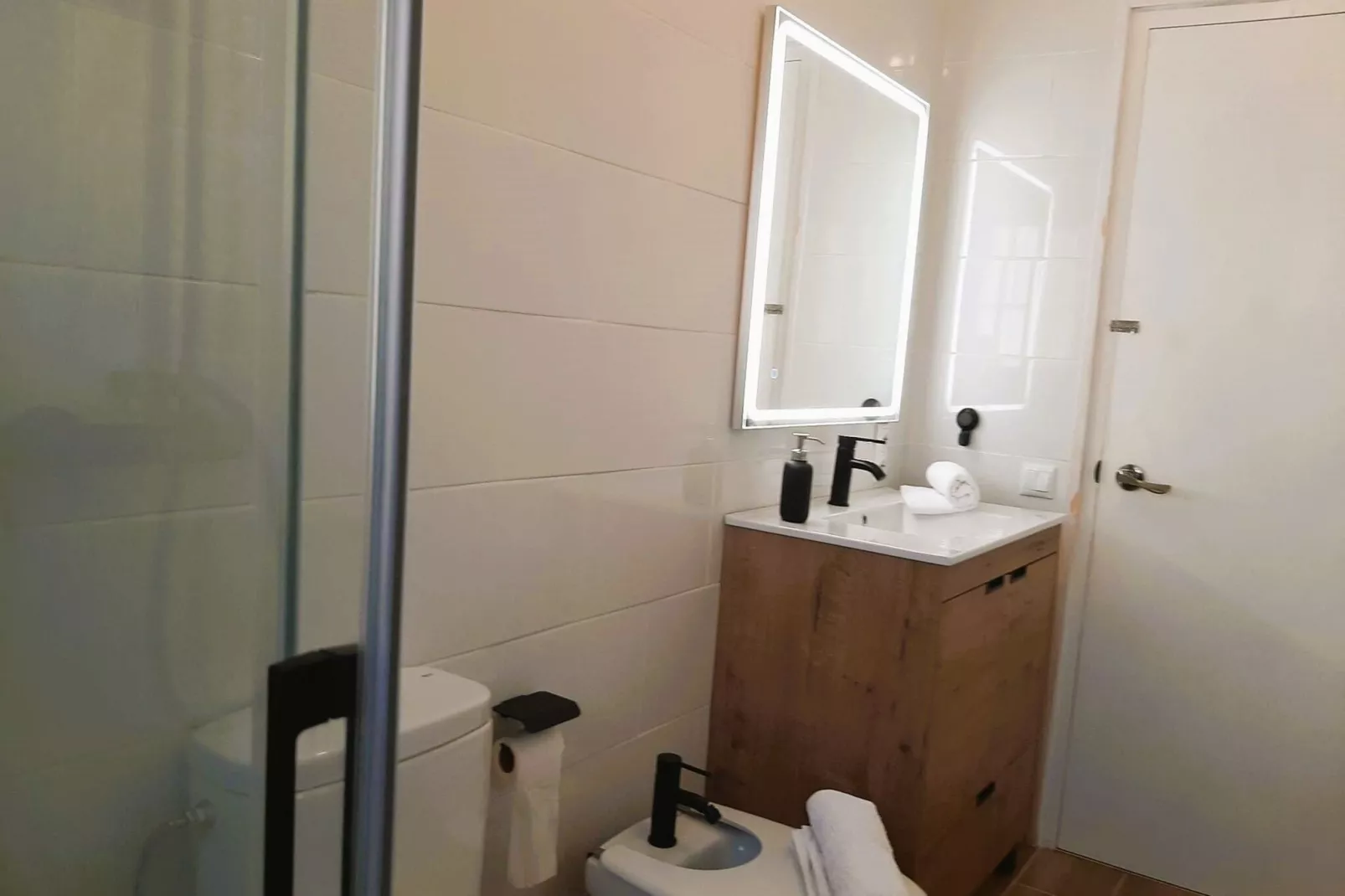 Casa Jaume-Bathroom