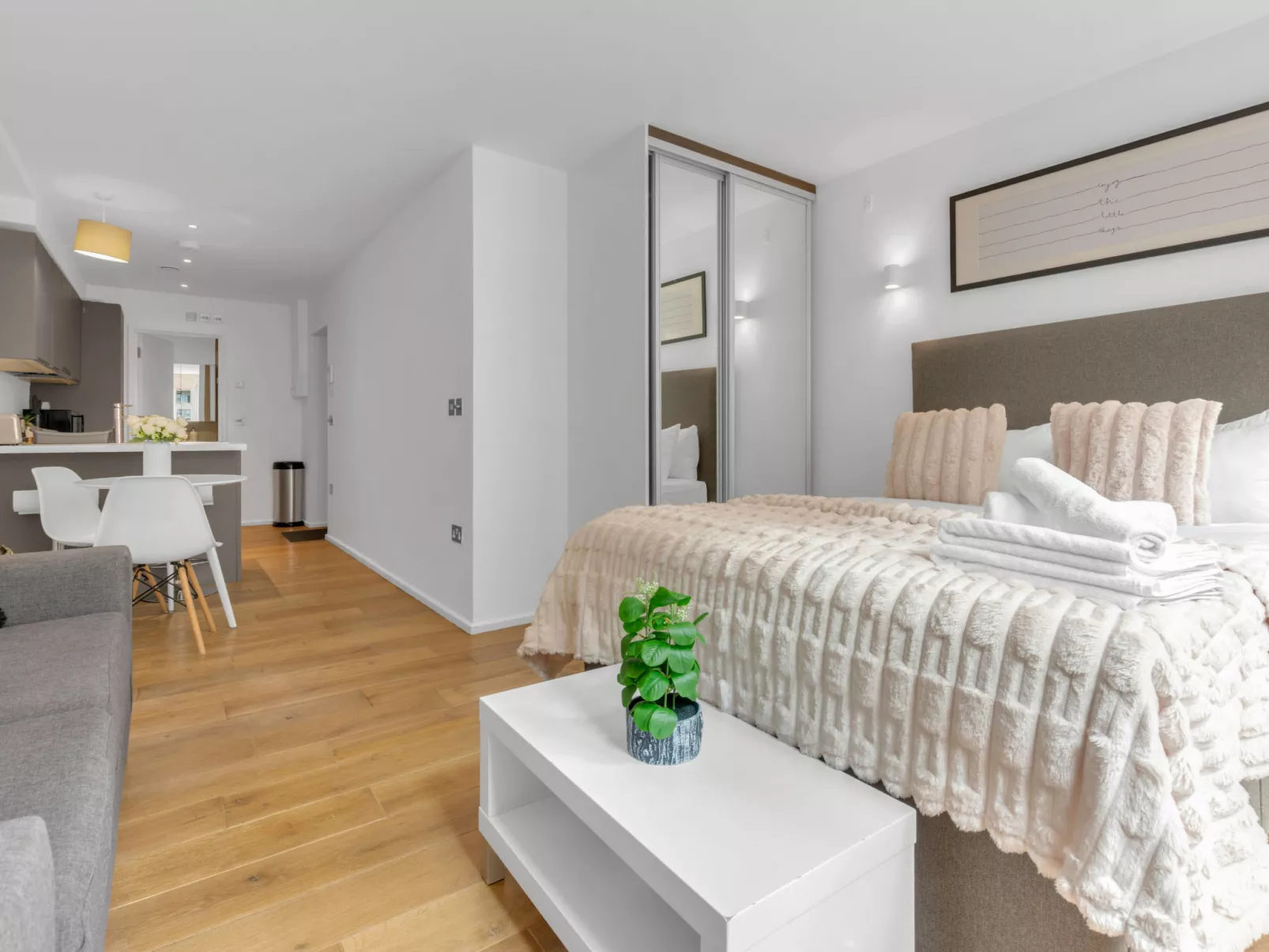 Camden Studio - Inside