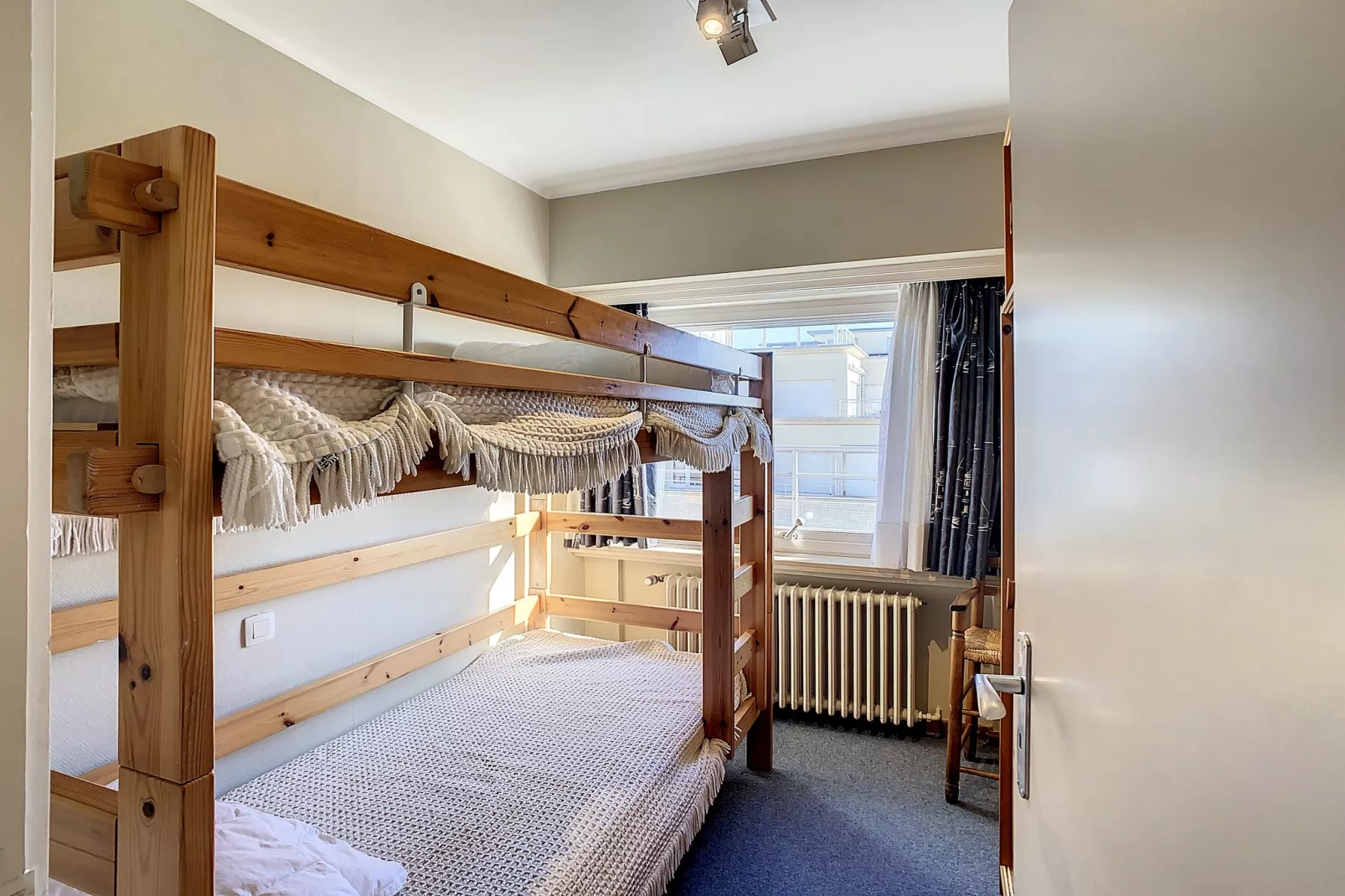 Queens 81 - Bedroom