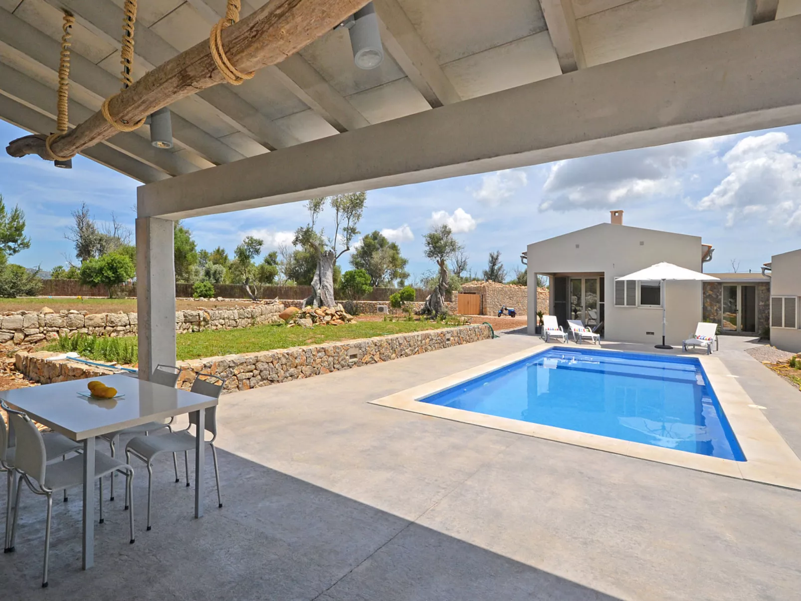 Ses Veyetes - Draußen