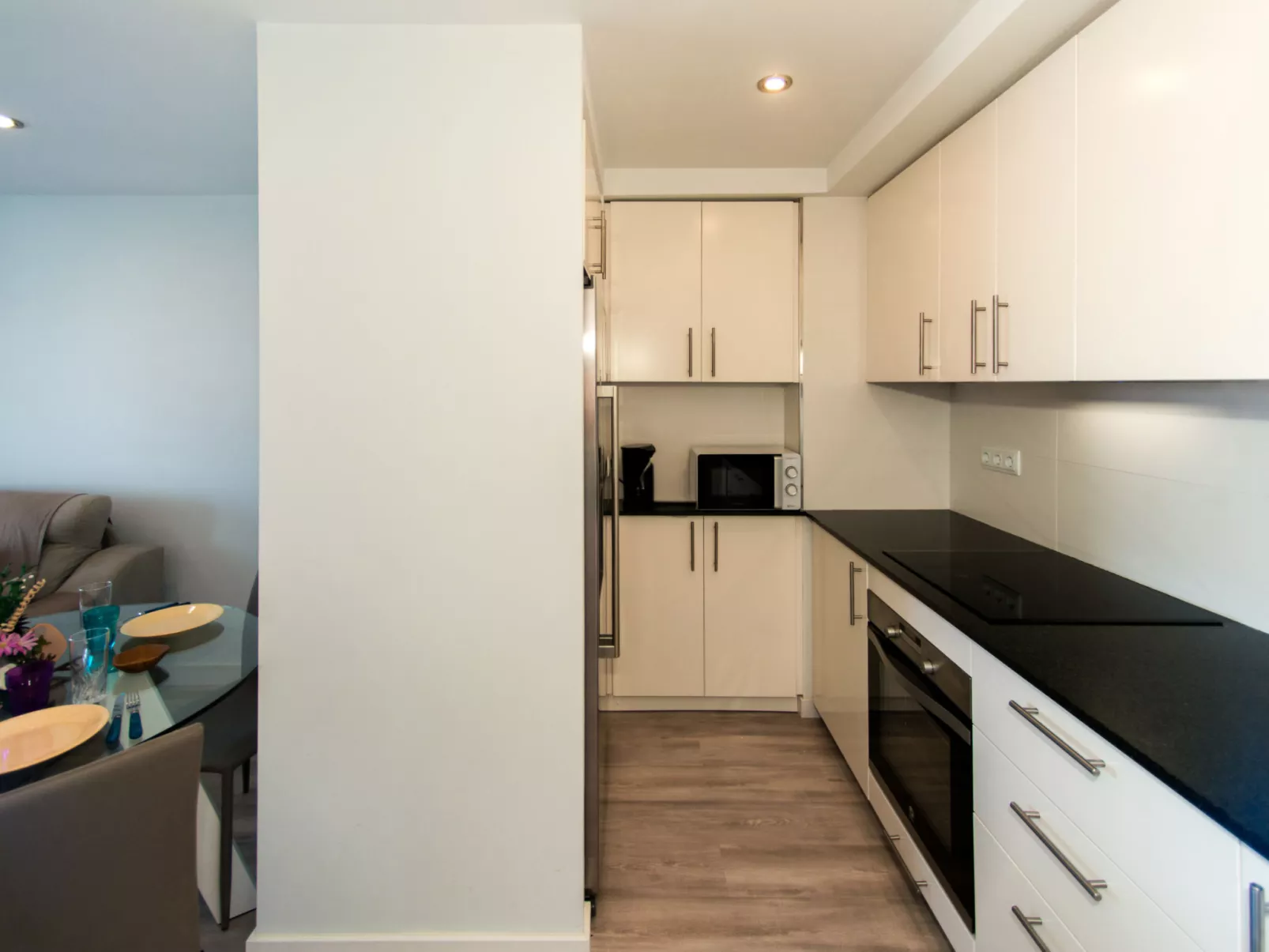 WELCS APARTAMENTO 264 EMP con vistas al canal - Drinnen