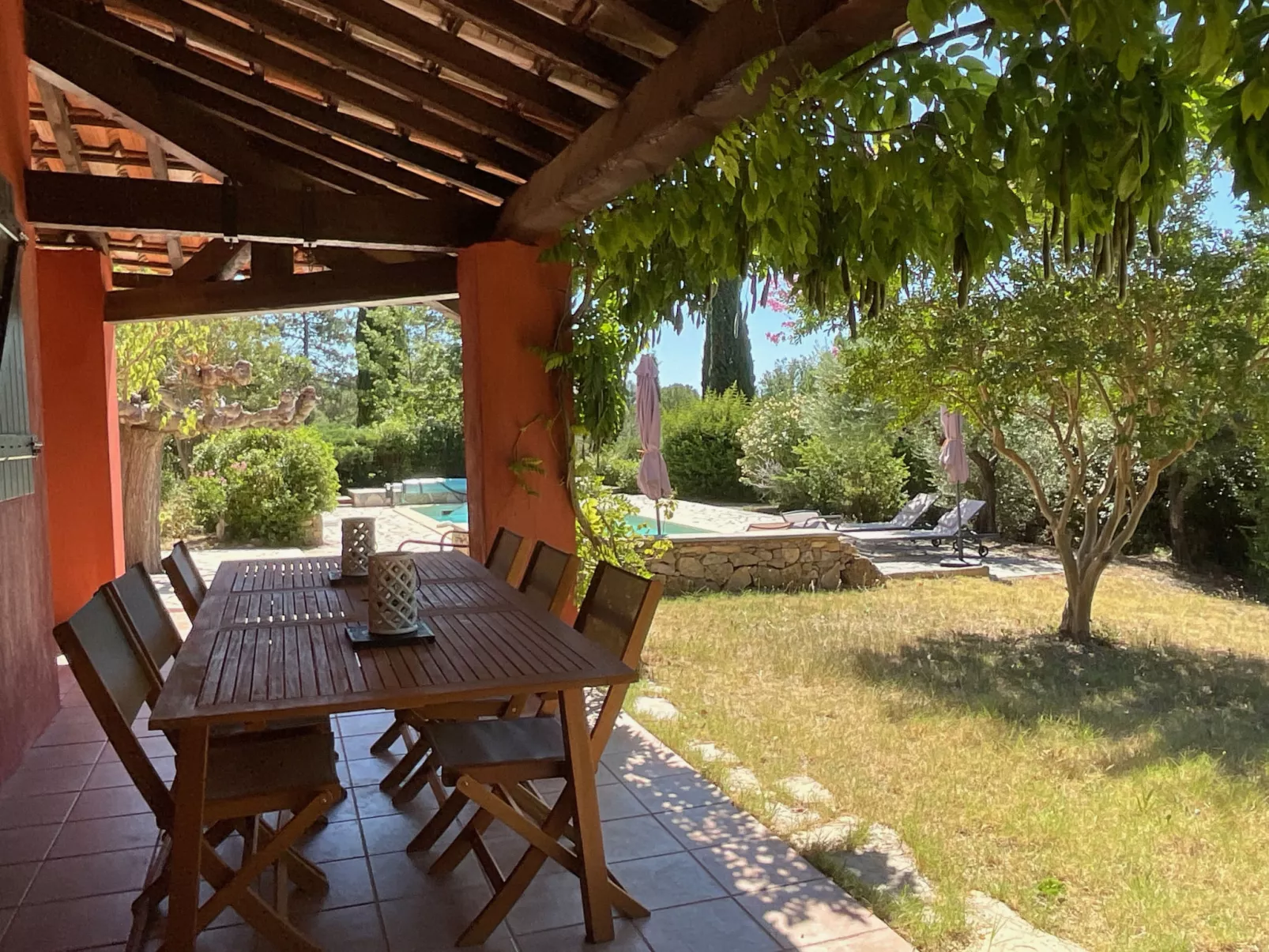 LES VALERIANES - Outside