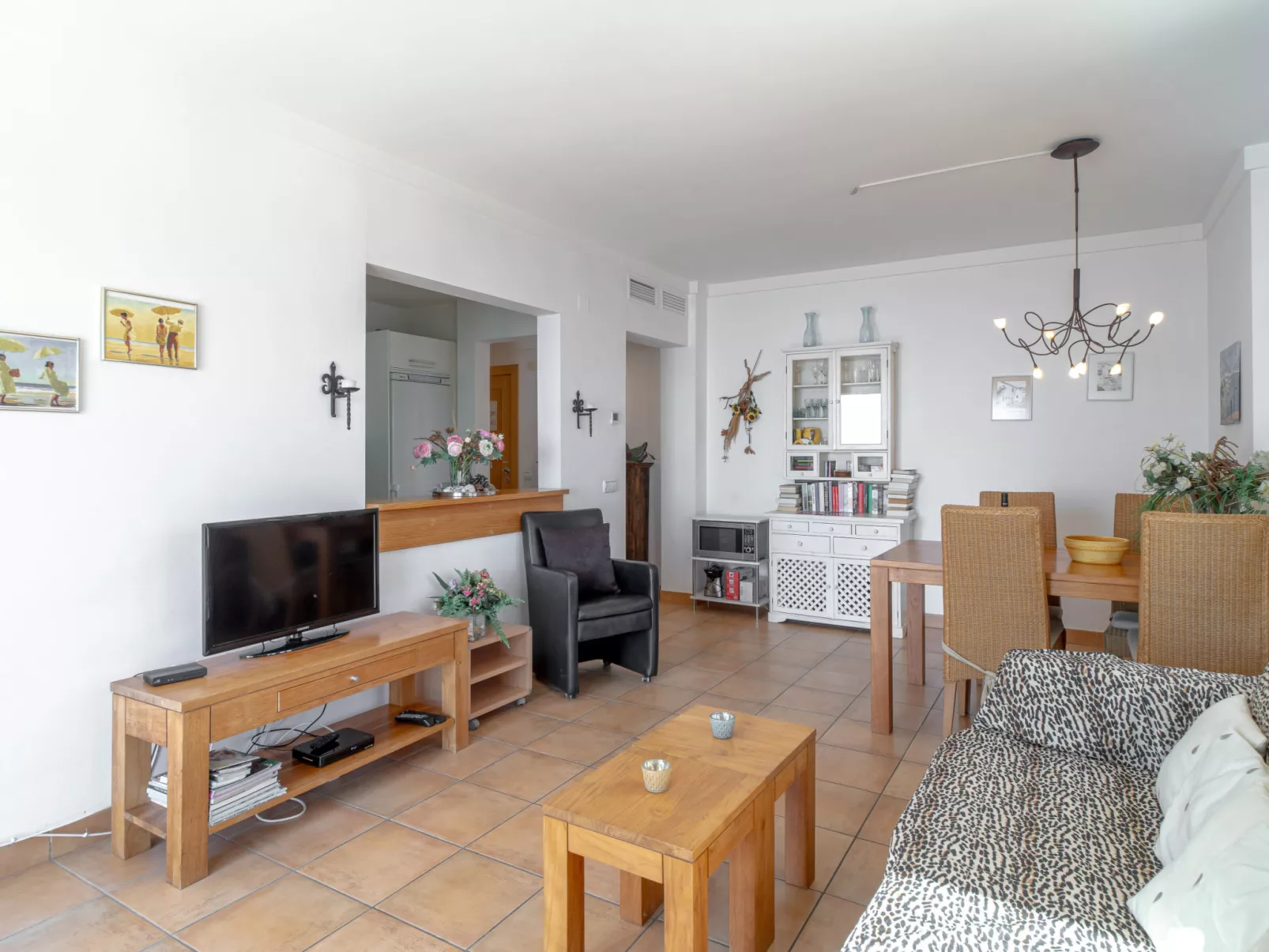 Tamango Hill Alcazaba B by Casasol - Inside