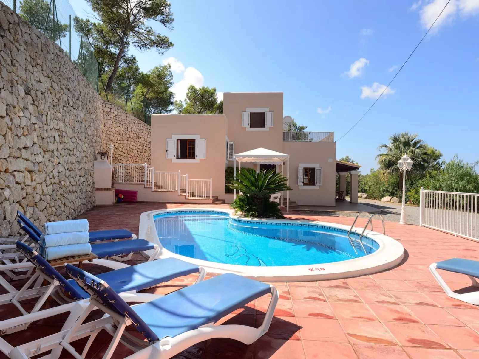 VILLA SA DESCUBERTA - Draußen