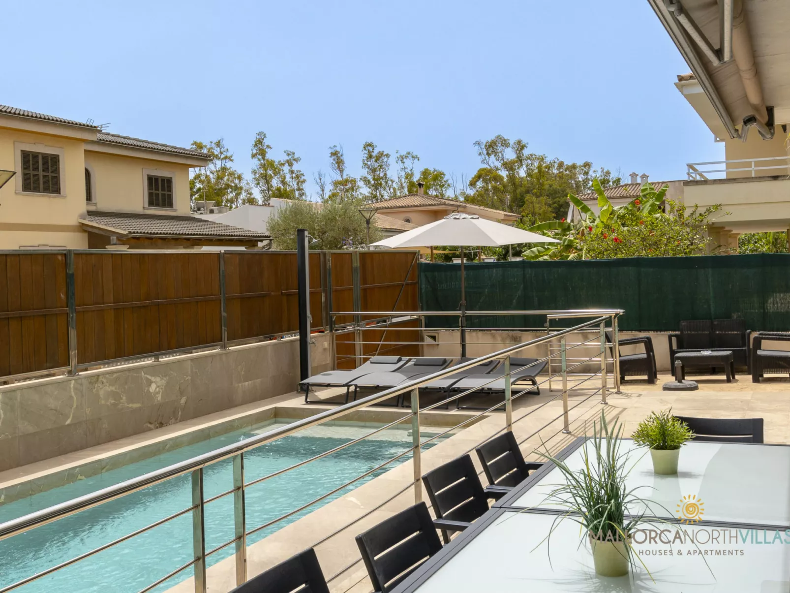 Villa Iola: Moderna Casa en Platja de Muro - Dehors