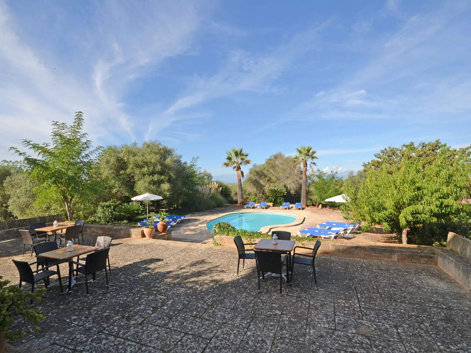 Son Granada - Draußen