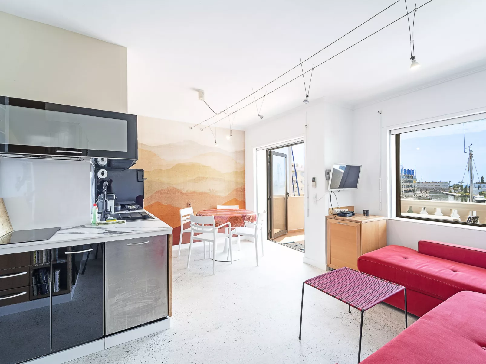 WELCS APARTAMENTO 158 EMP con vistas al canal - Drinnen