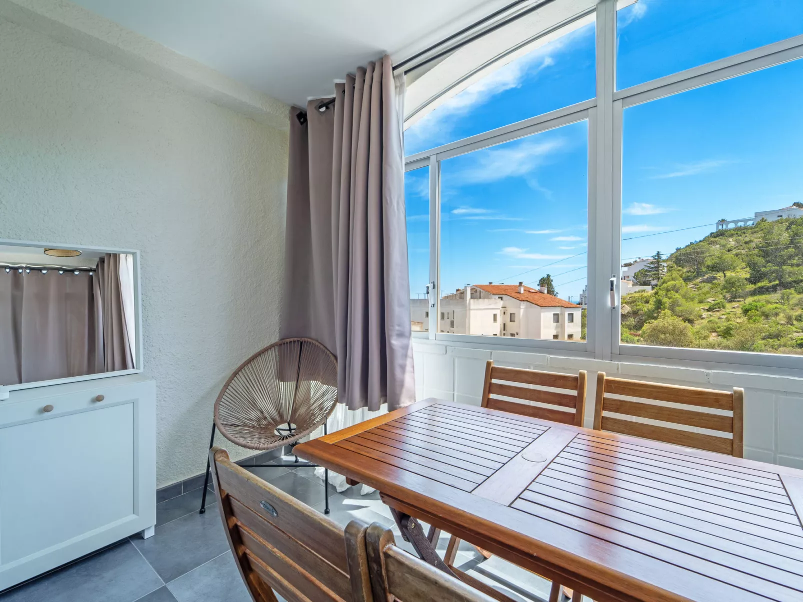 WELCS ESTUDIO 171 EMP con piscina comunitaria - Drinnen