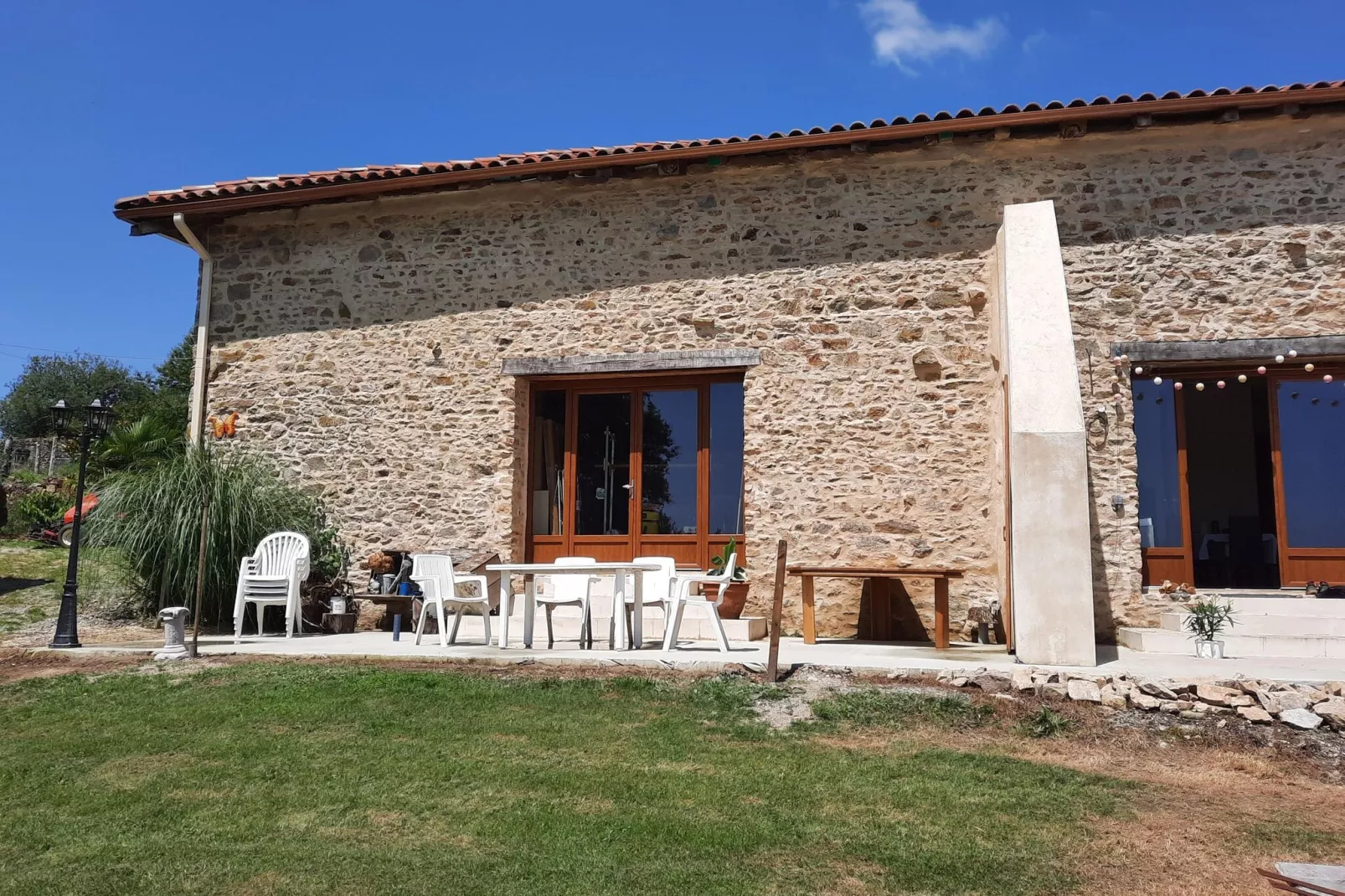 16 Chez Rambaud-Exterior summer