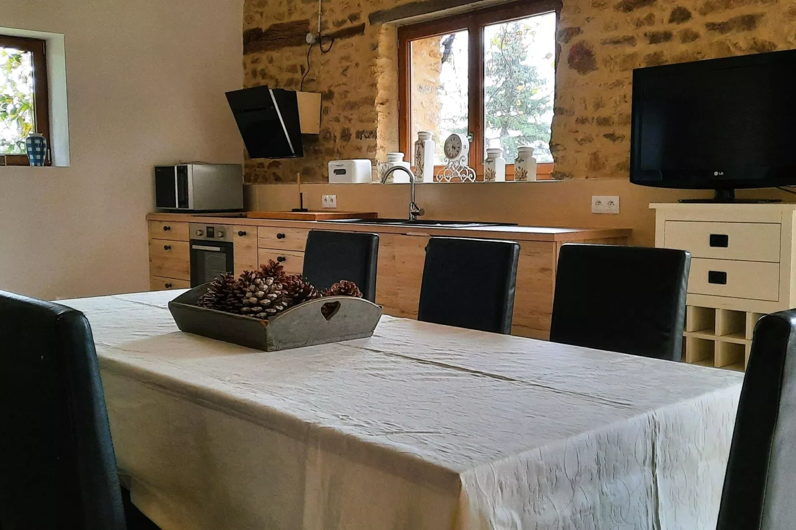 16 Chez Rambaud-Dining room