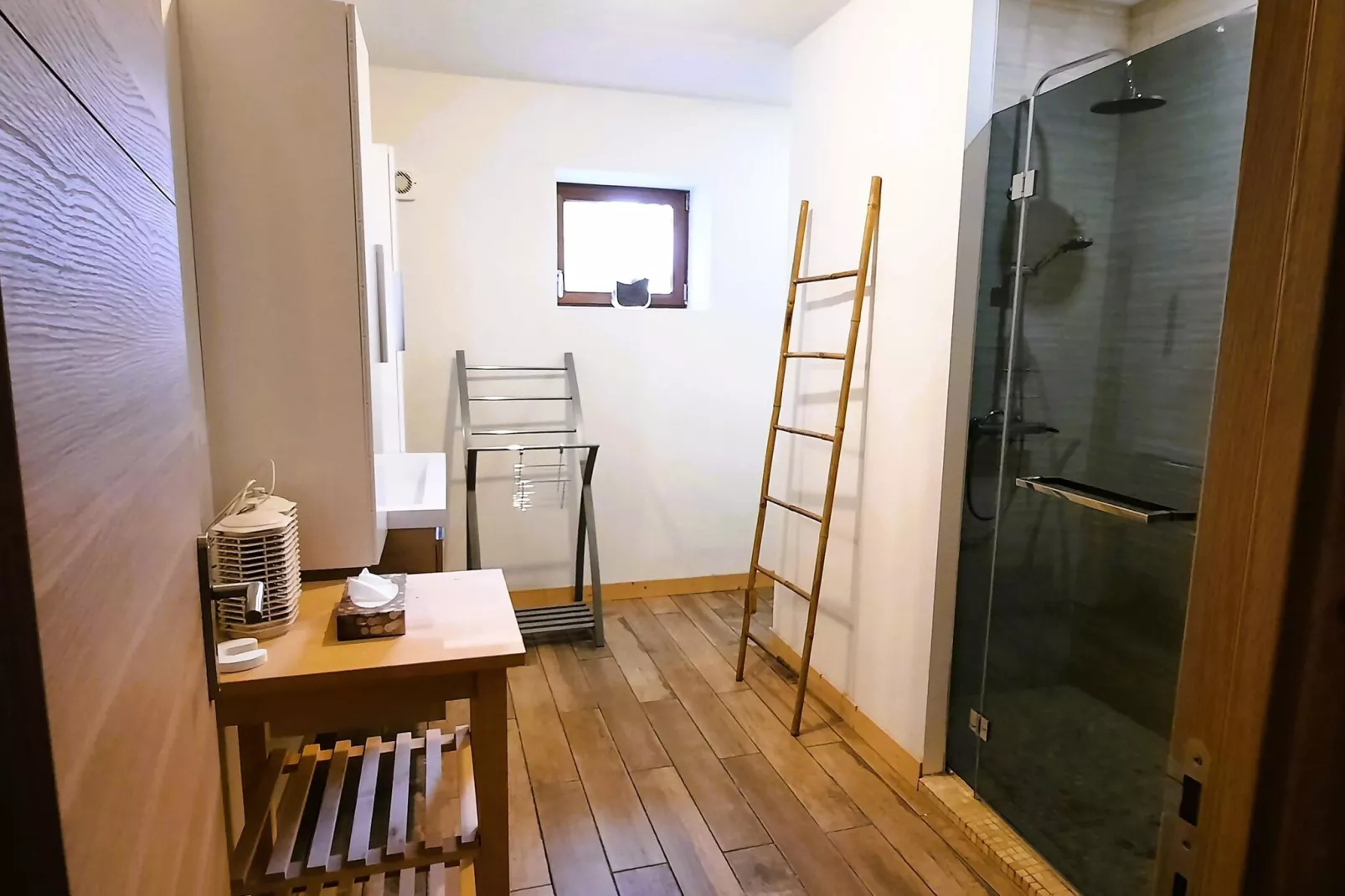 16 Chez Rambaud-Bathroom
