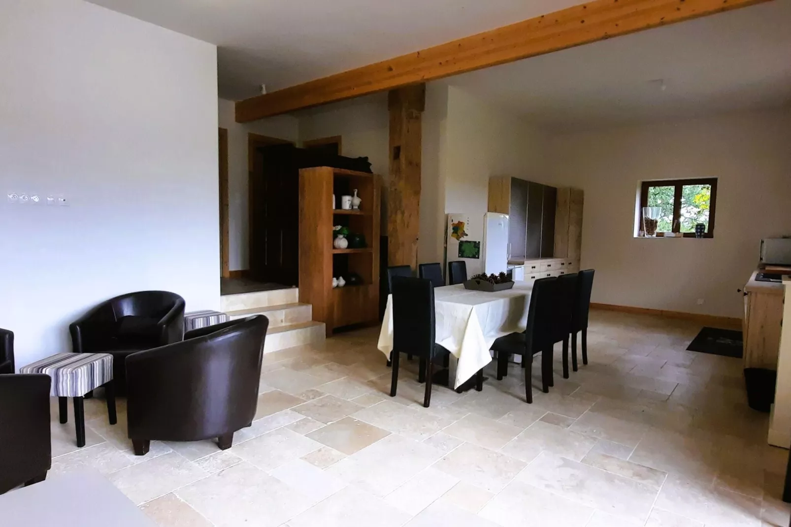 16 Chez Rambaud-Living room