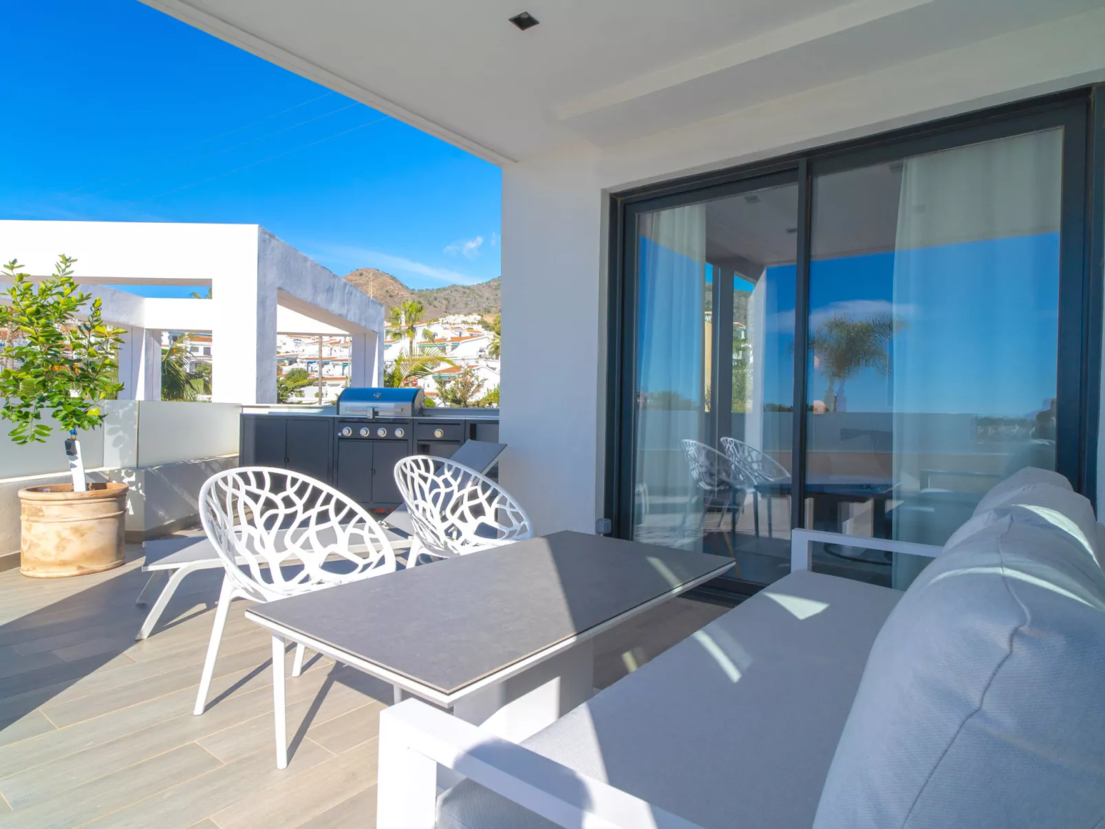 Royal Palm Luxe by Casasol - Inside