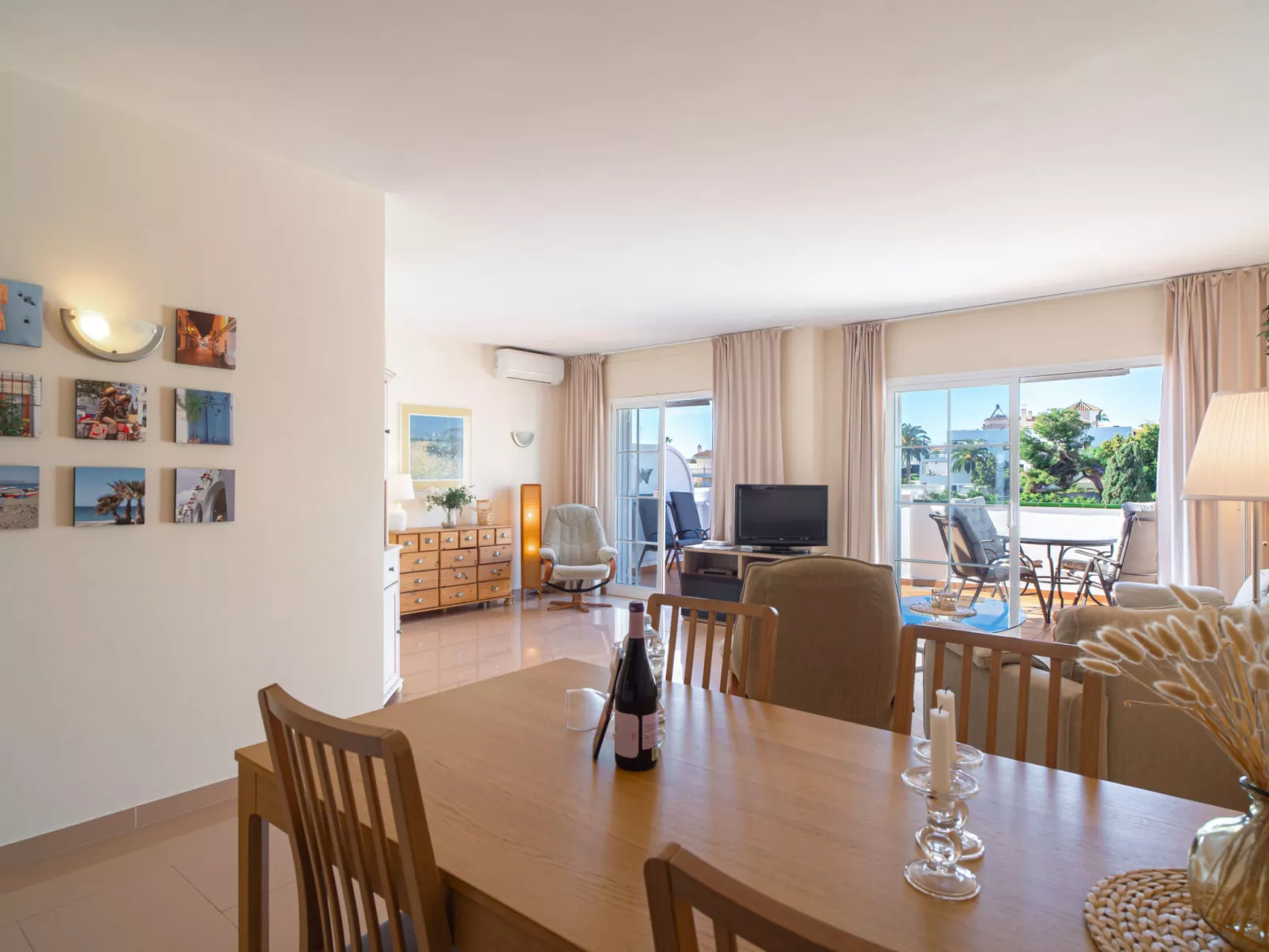 Mediterraneo 1J by Casasol - Inside