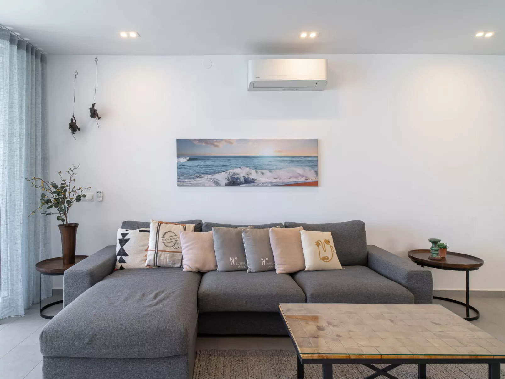 Tuhillo E1 Luxury Seaview by Casasol - Drinnen