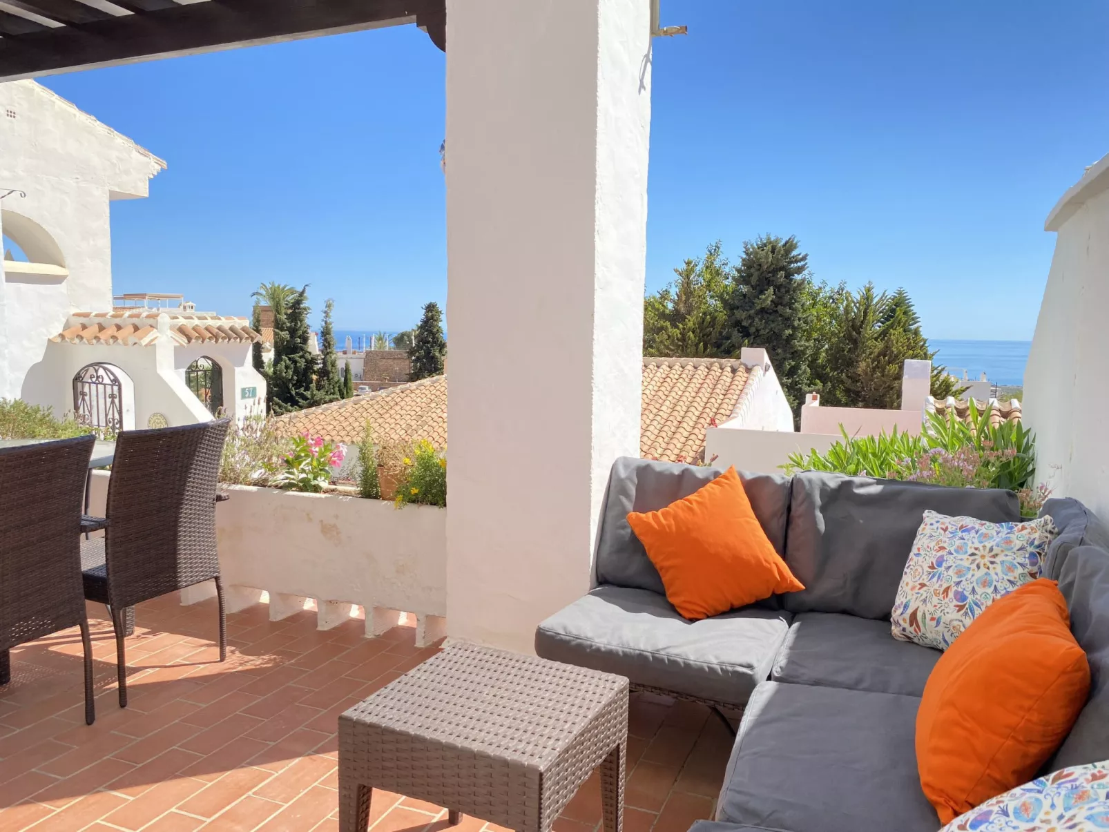 Capuchinos 56 San Juan Capistrano by Casasol - Drinnen