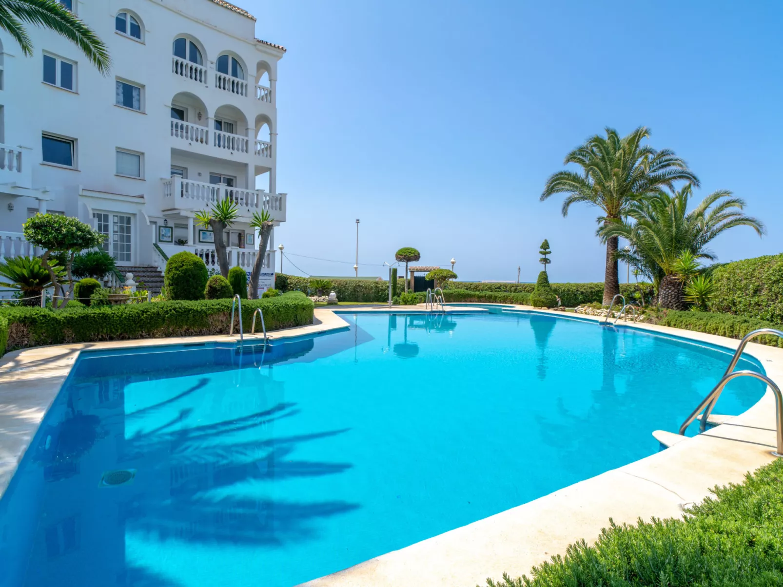 Stella Maris Beachfront 3A by Casasol - Dehors