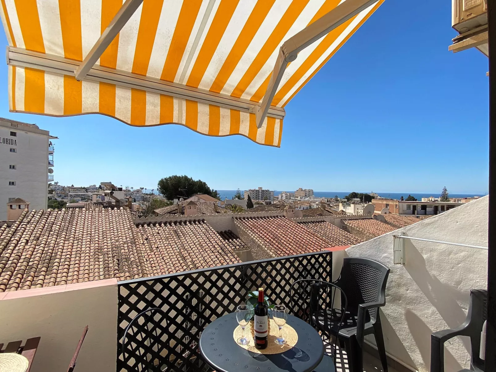 Verano Azul 67 Seaview by Casasol - Dehors