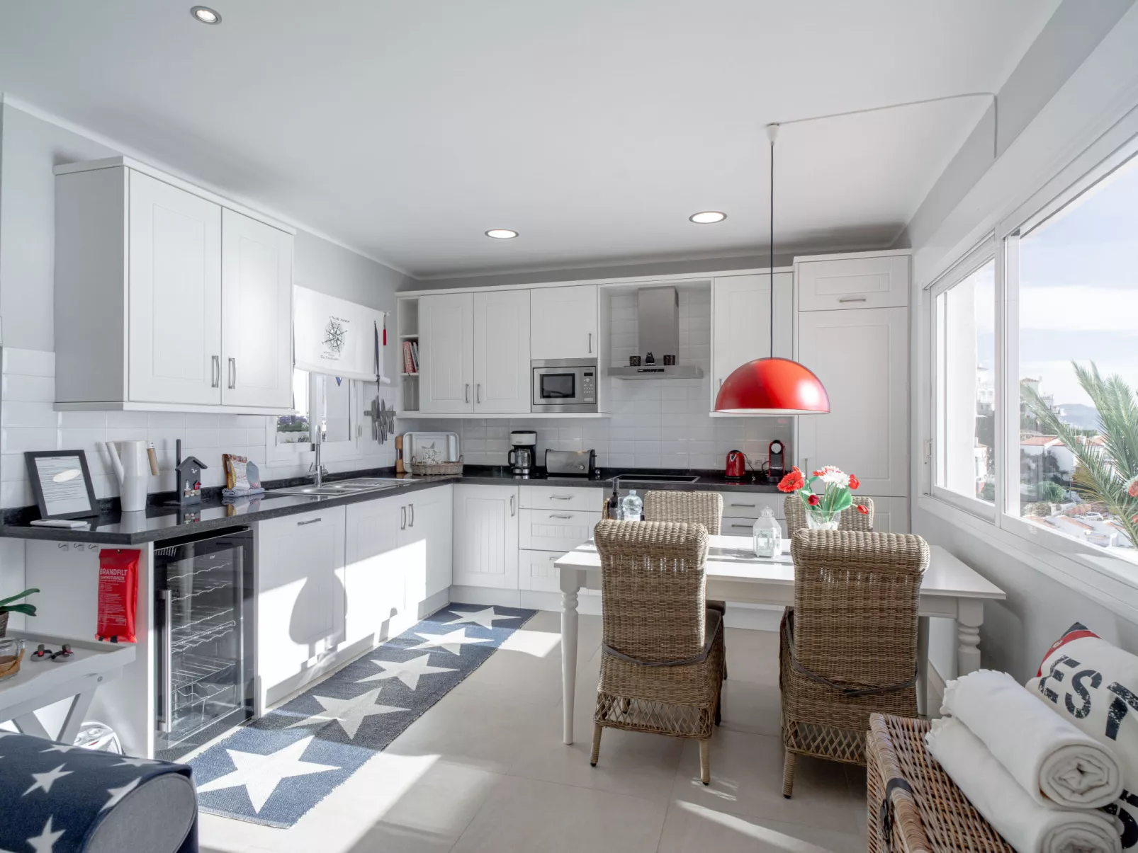 Vistas del Mar by Casasol - Inside