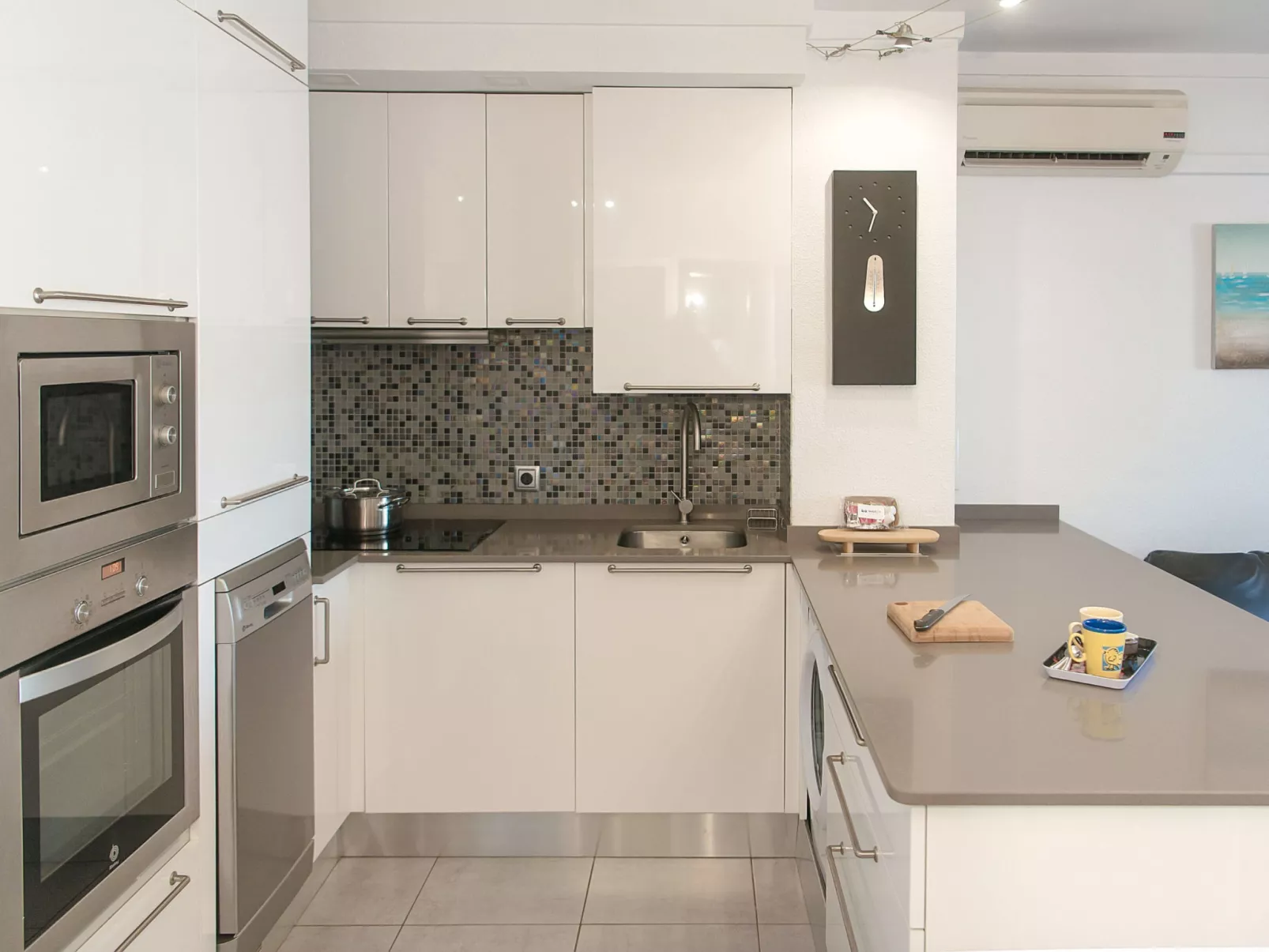 WELCS APARTAMENTO 059 EMP con vista al canal - Dedans