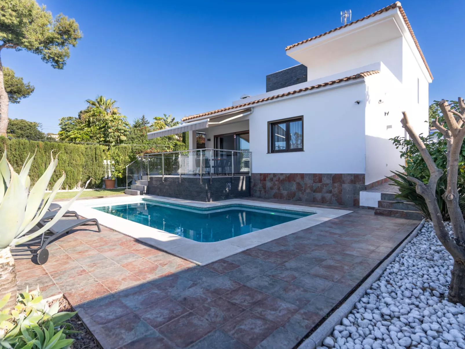 Modern Villa close to Costabella beach - Dehors