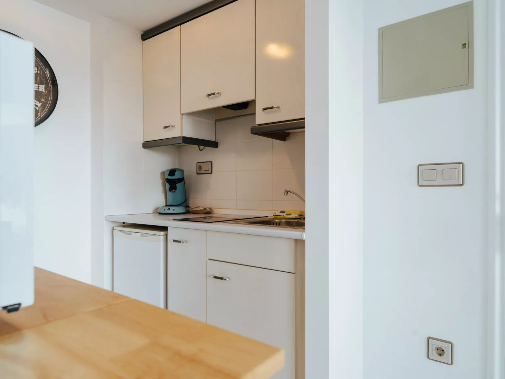 WELCS ESTUDIO 195 EMP con vistas al canal - Drinnen