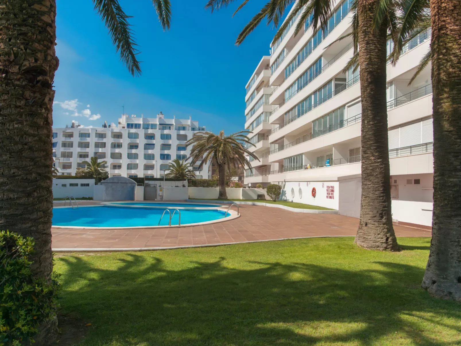 WELCS APARTAMENTO 224 EMP con TERRAZA - Draußen