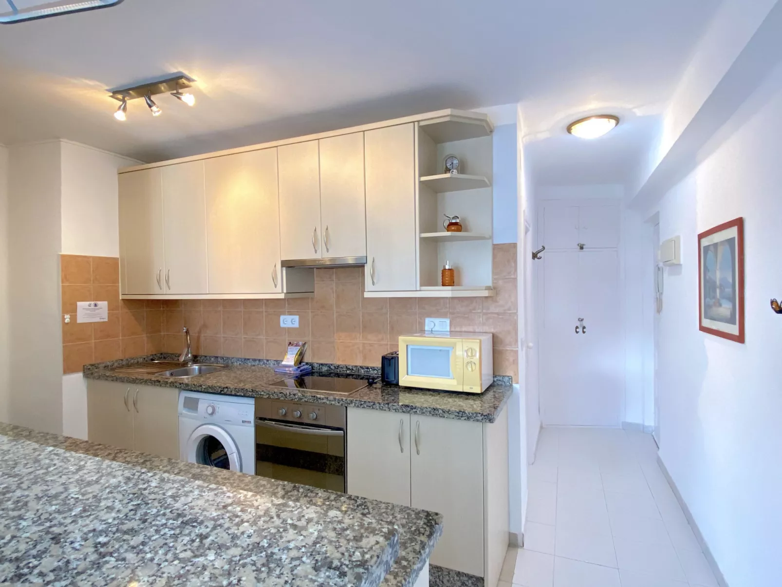 Coronado 116 Apartment by Casasol - Drinnen