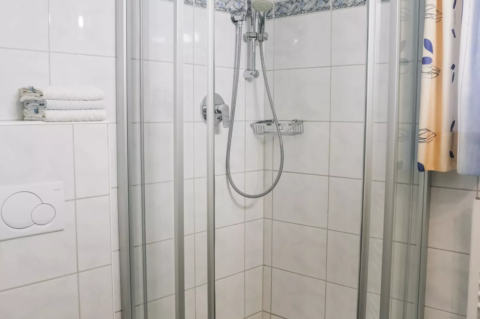 Haus Schwemberger-Bathroom