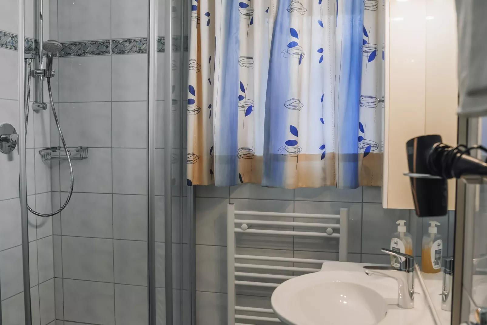 Haus Schwemberger-Bathroom