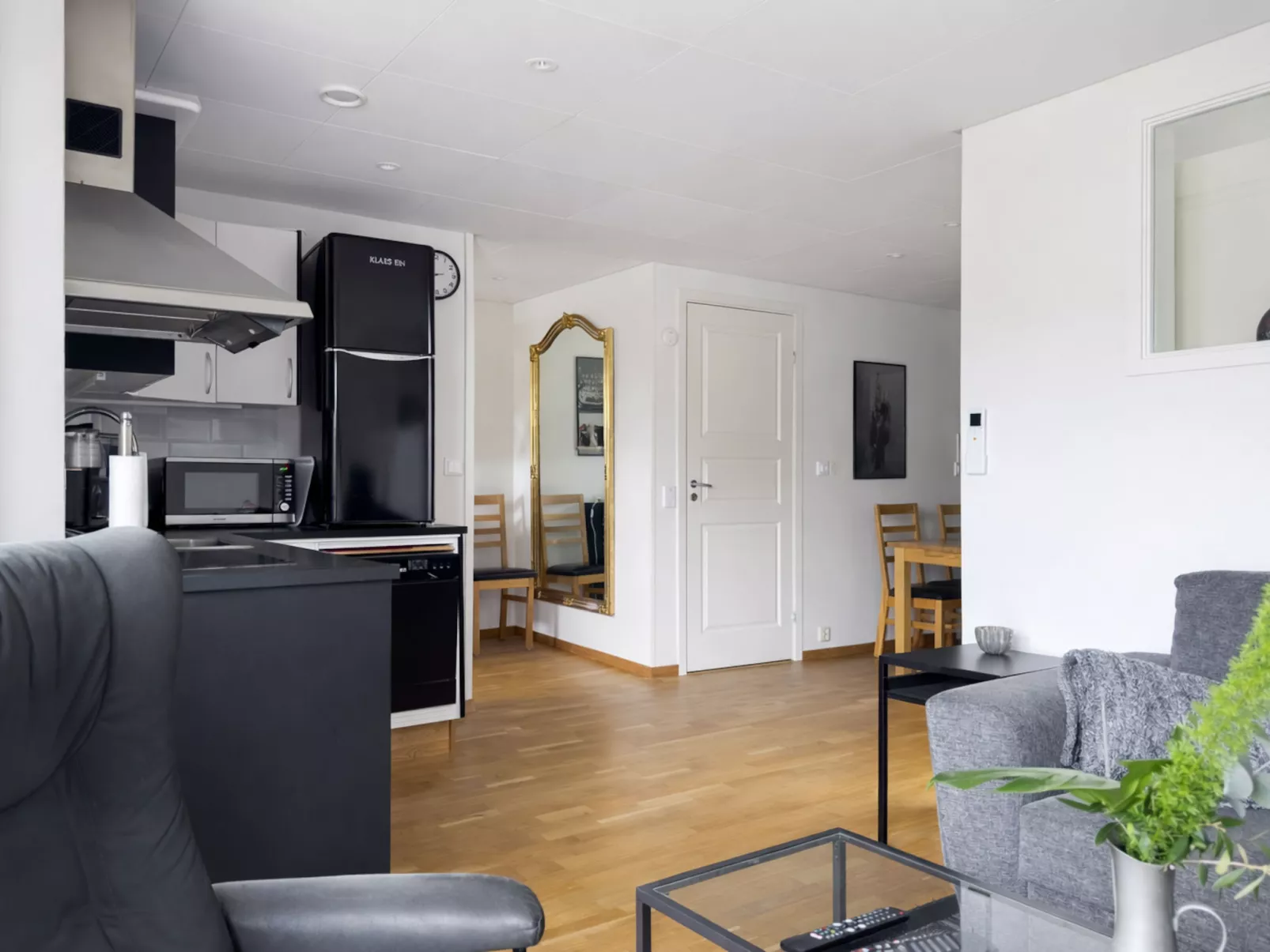 Mellebyrundan - Drinnen