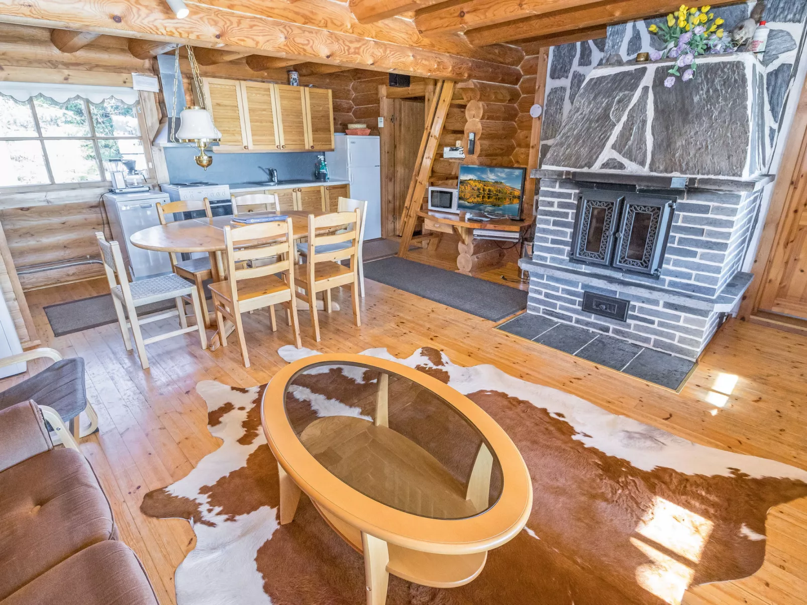 Peltoneuvos - Drinnen