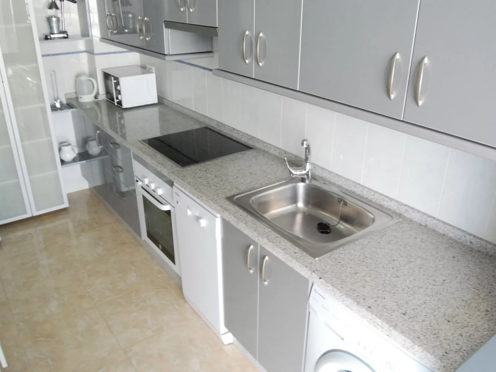 Carabeo 50 Apartment by Casasol - Inside