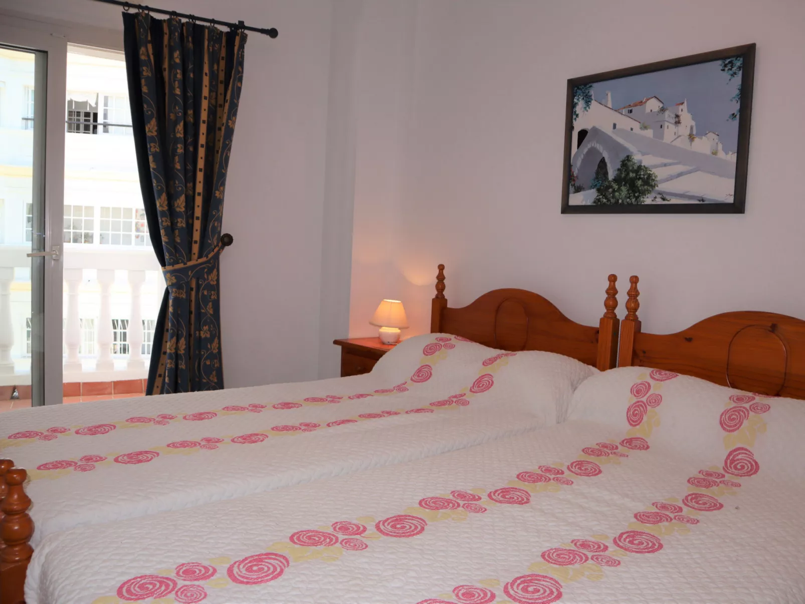 Stella Maris Beachfront 1B by Casasol - Dedans