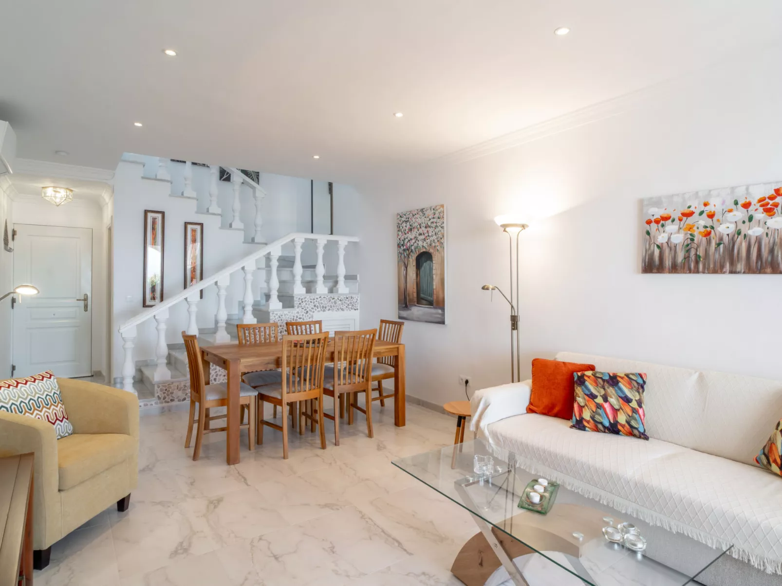 Los Aguacates Bellavista by Casasol - Inside