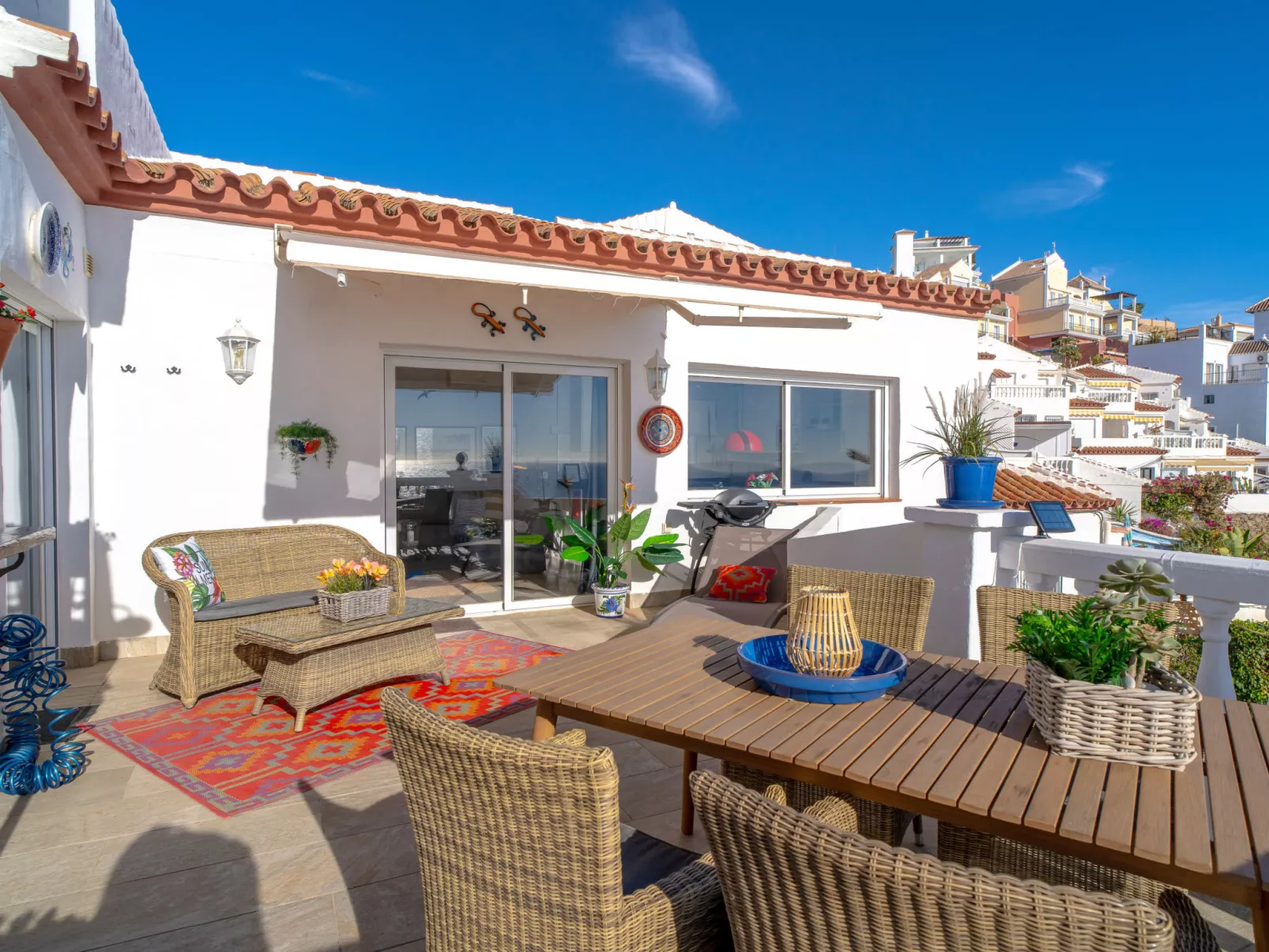Vistas del Mar by Casasol - Inside