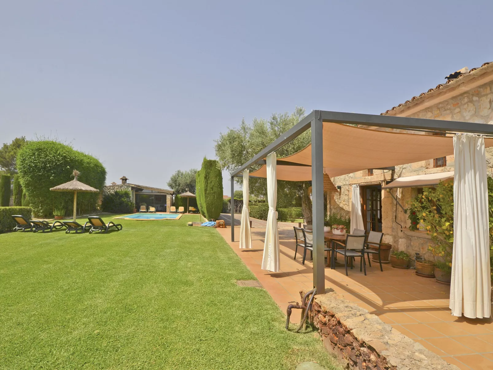 Bennassar - Draußen