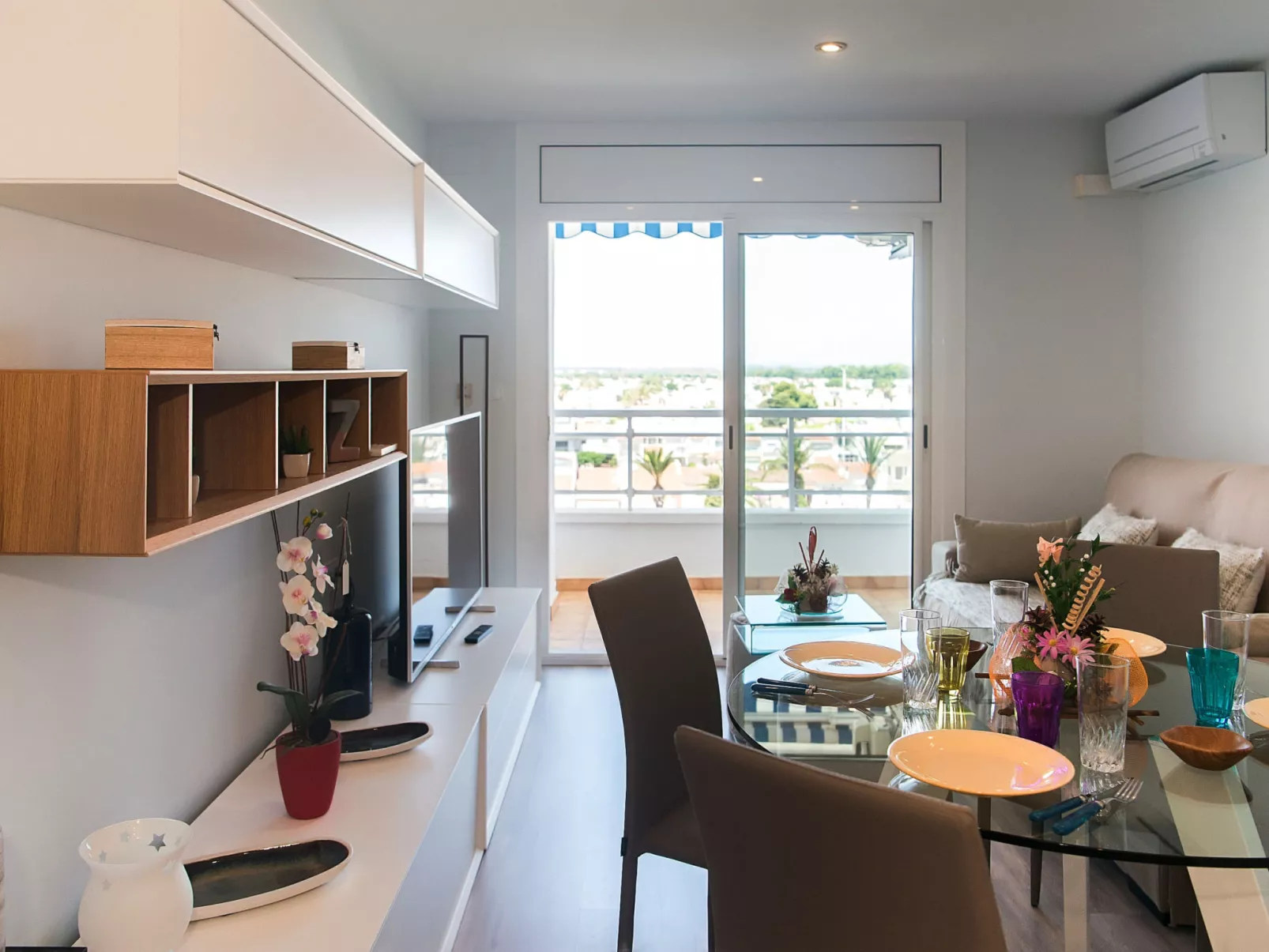 WELCS APARTAMENTO 264 EMP con vistas al canal - Drinnen