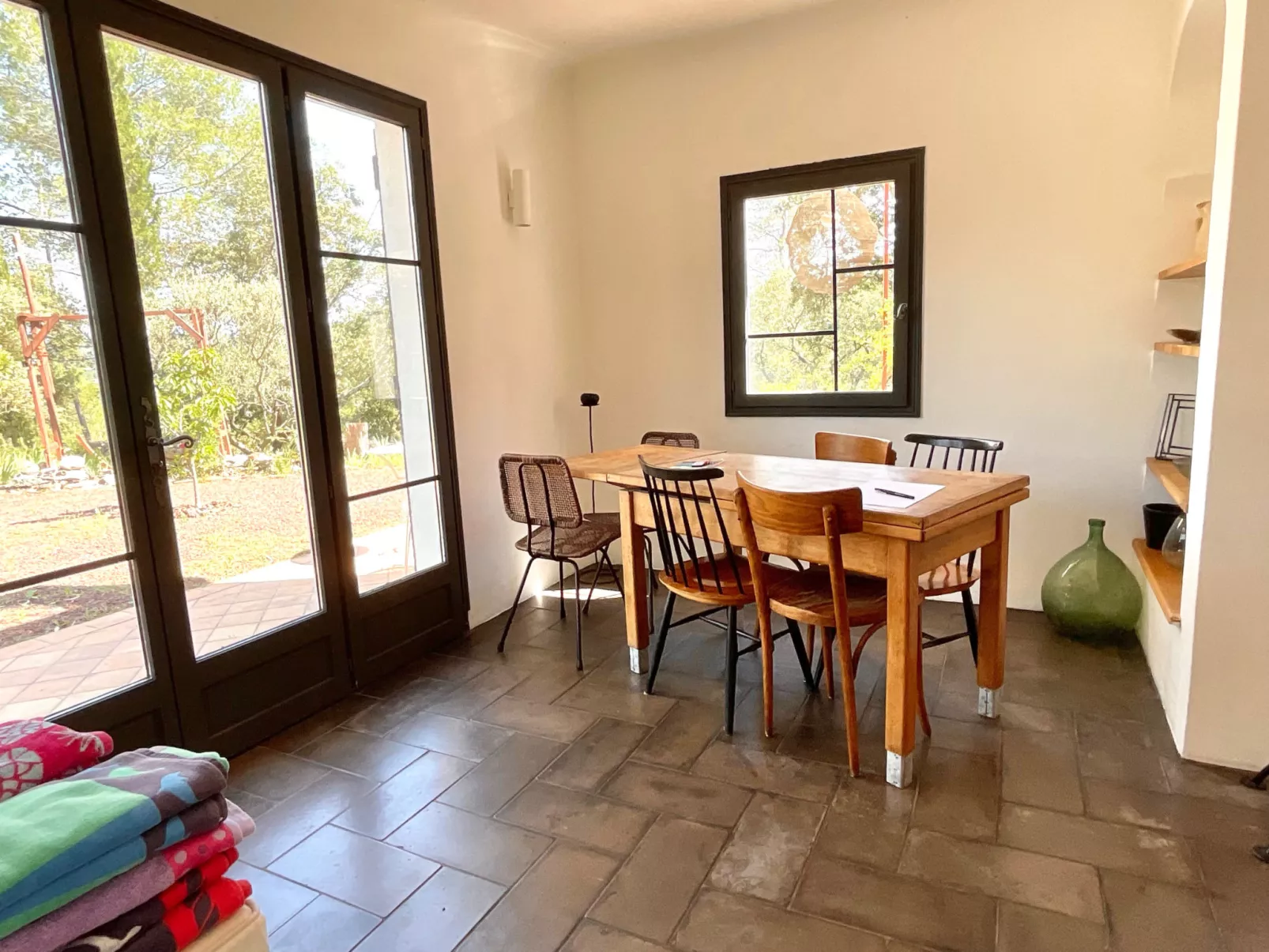 LA CADENIERE - Dedans