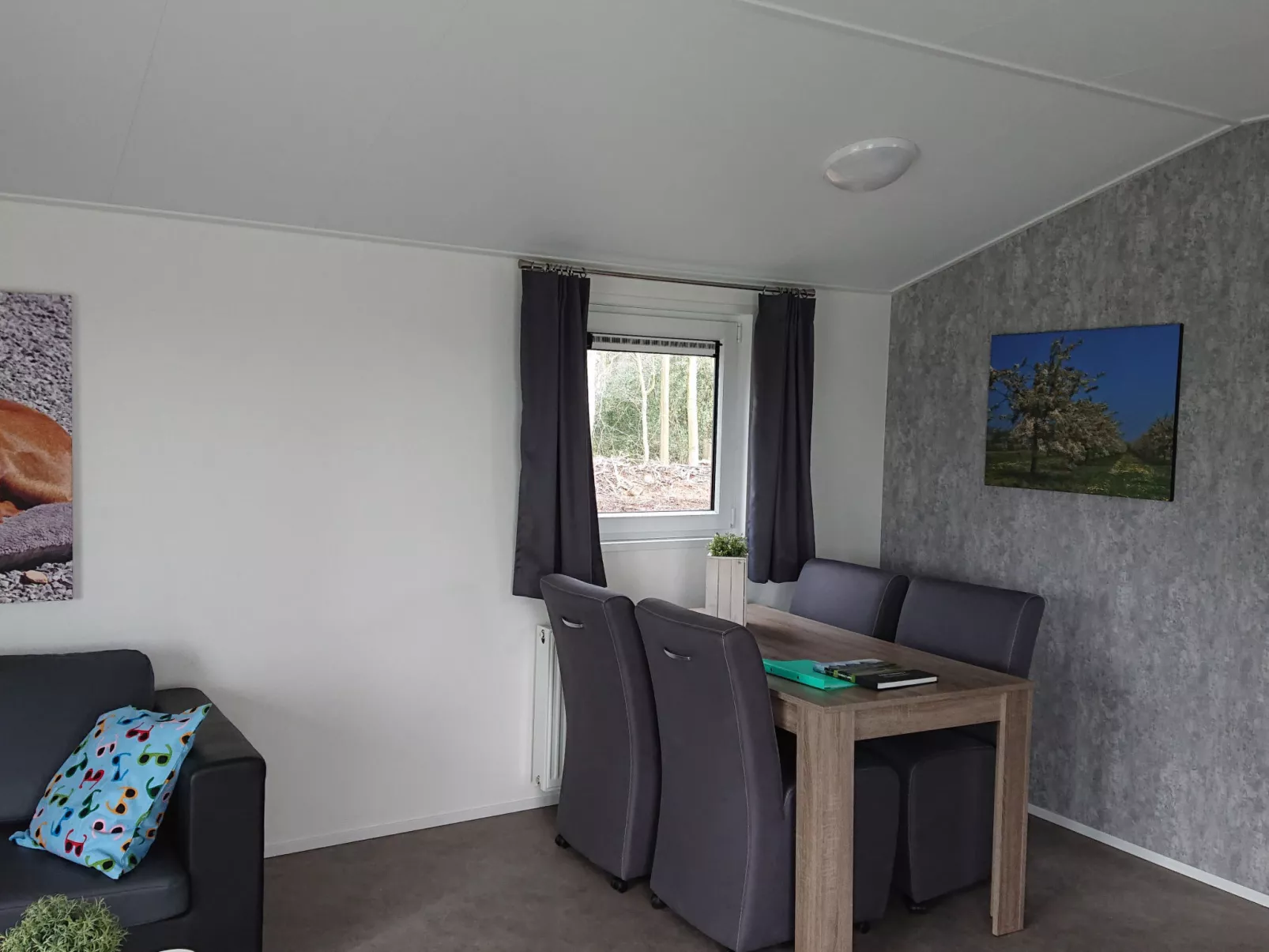 Camping Natuurlijk Limburg - Chalet 4 - Inside