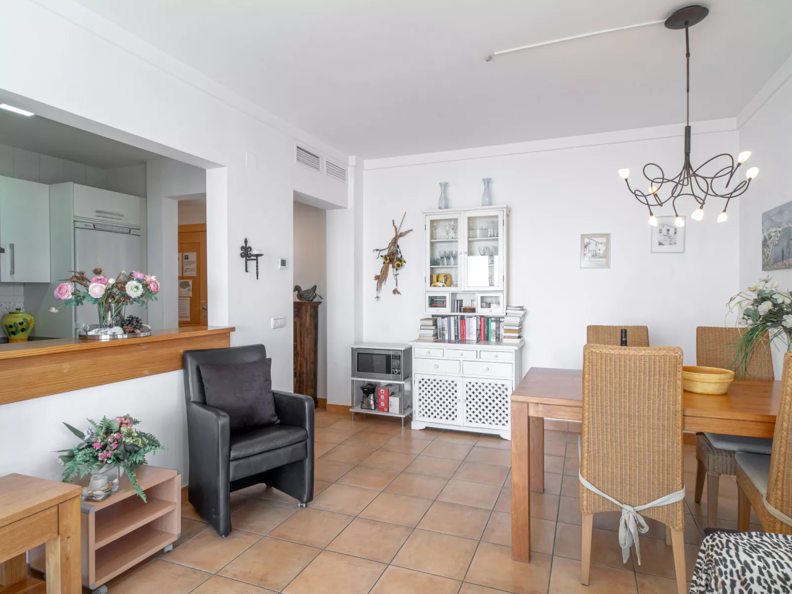 Tamango Hill Alcazaba B by Casasol - Inside