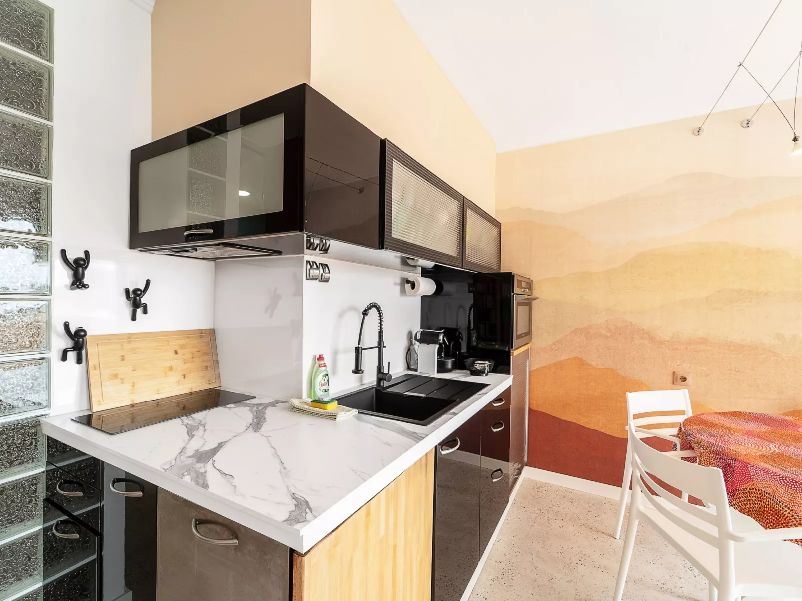 WELCS APARTAMENTO 158 EMP con vistas al canal - Drinnen