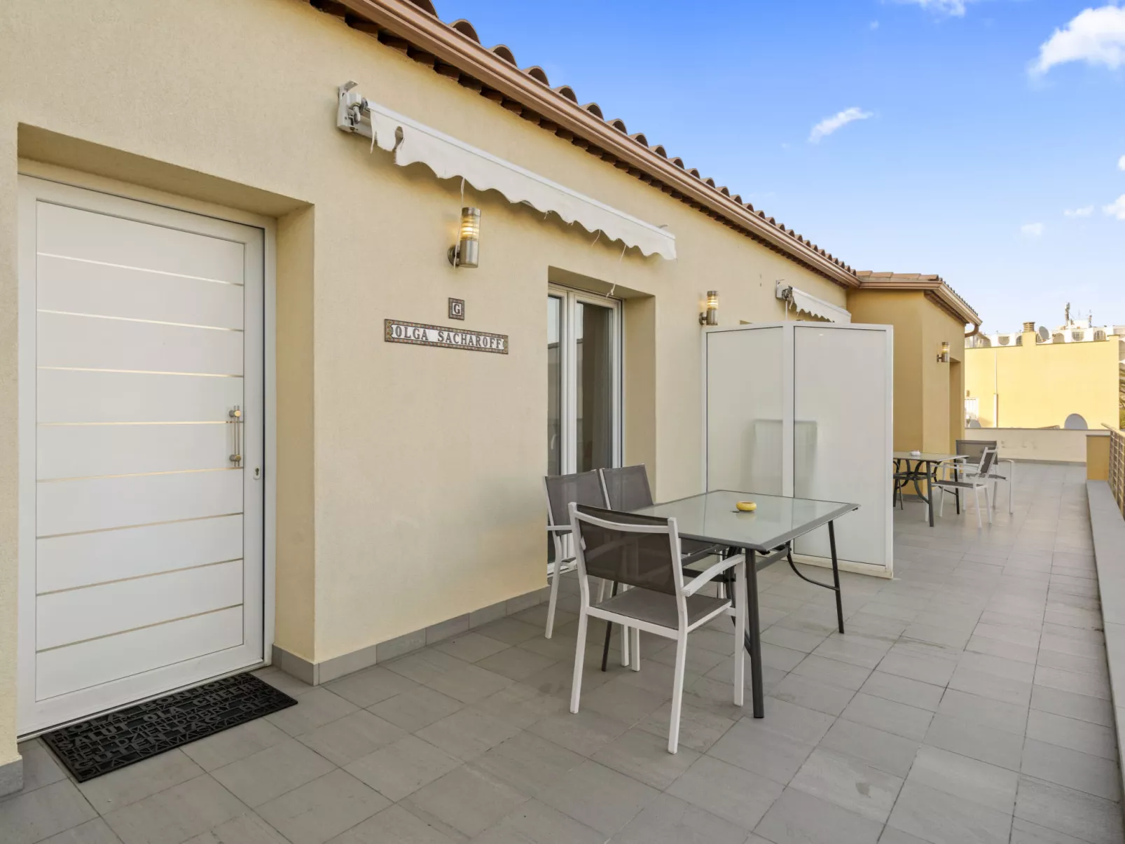 La Vida Sin Limites G EMP - Outside